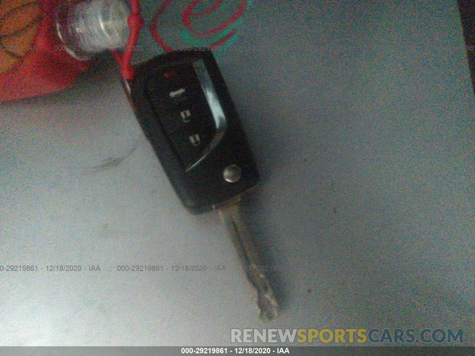 11 Photograph of a damaged car 4T1B11HKXKU215863 TOYOTA CAMRY 2019