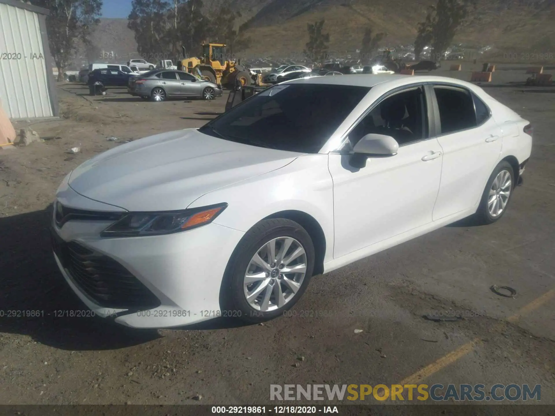 2 Photograph of a damaged car 4T1B11HKXKU215863 TOYOTA CAMRY 2019
