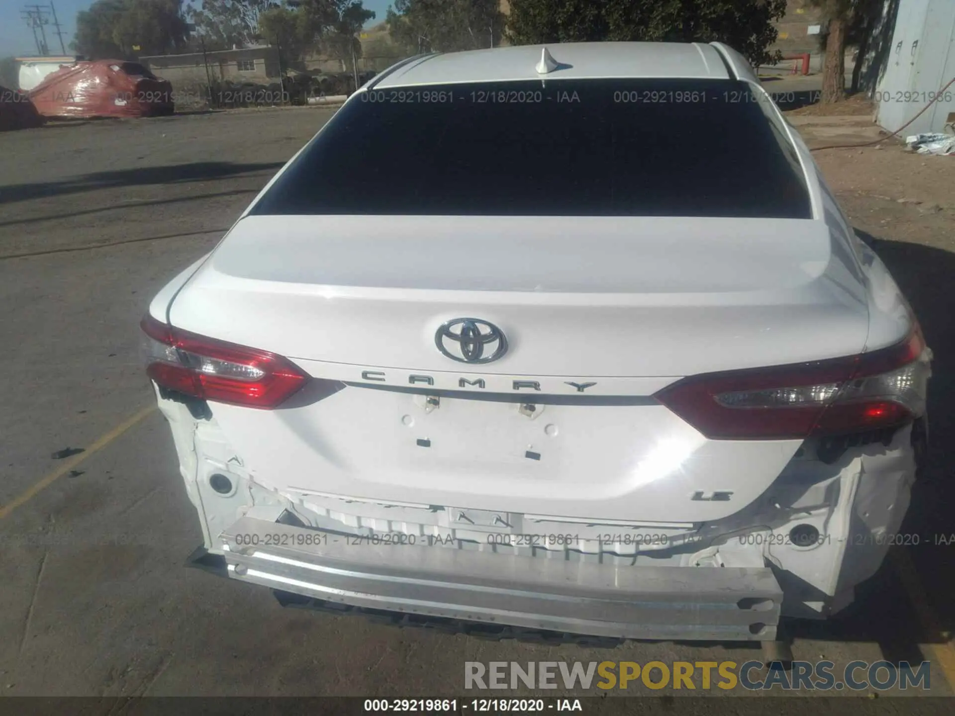 6 Photograph of a damaged car 4T1B11HKXKU215863 TOYOTA CAMRY 2019