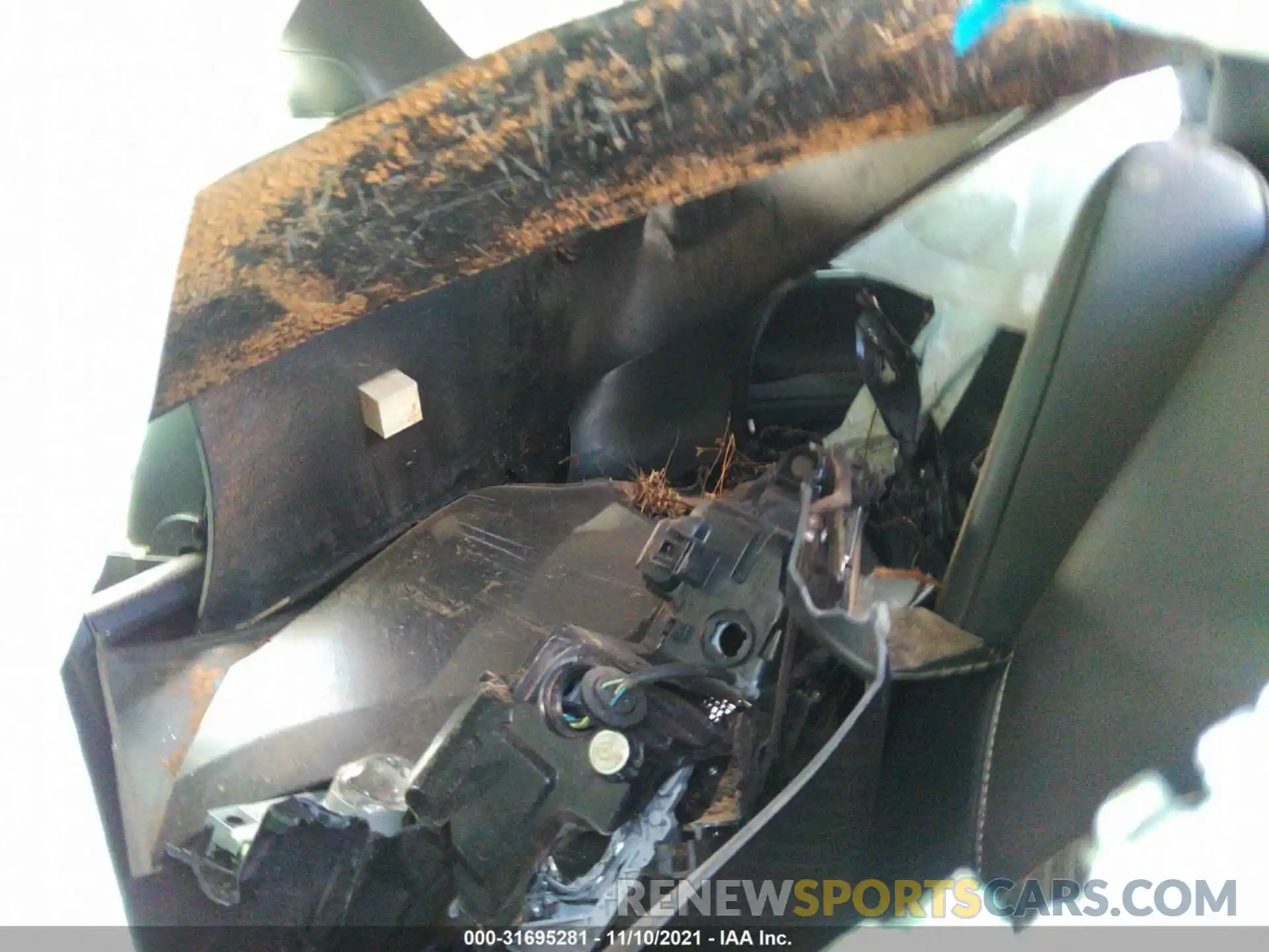 8 Photograph of a damaged car 4T1B11HKXKU228578 TOYOTA CAMRY 2019