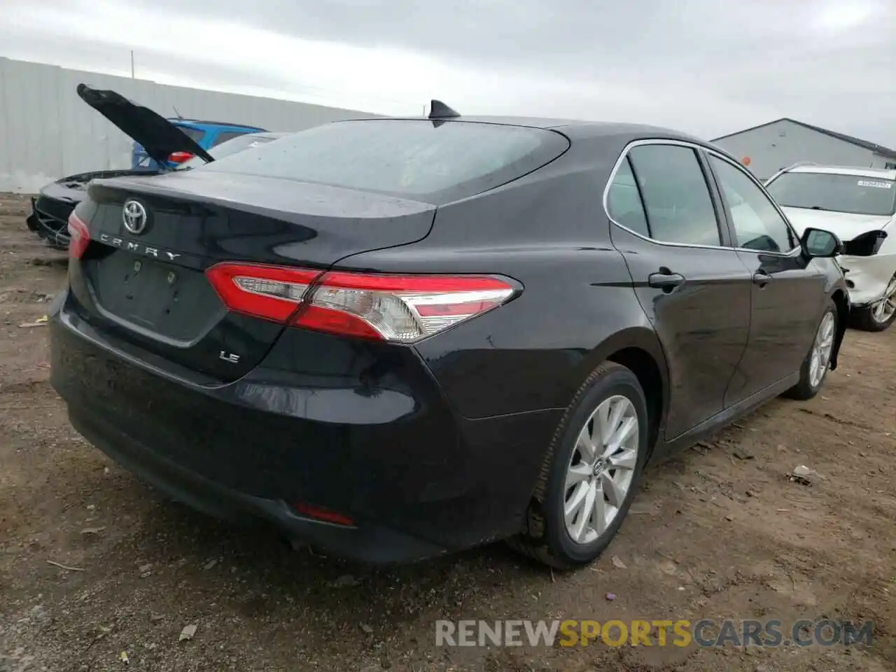 4 Photograph of a damaged car 4T1B11HKXKU229004 TOYOTA CAMRY 2019