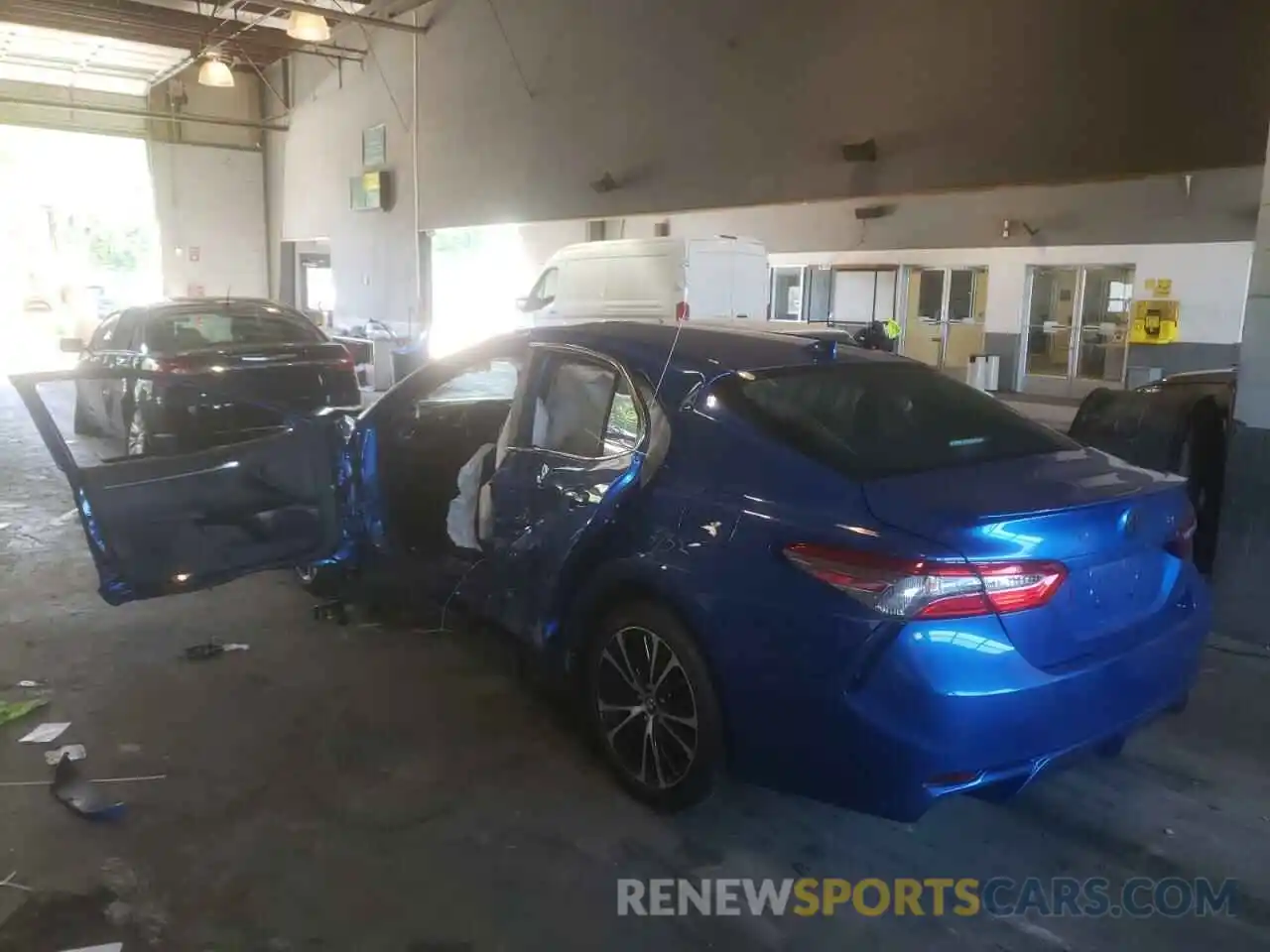 3 Photograph of a damaged car 4T1B11HKXKU229200 TOYOTA CAMRY 2019