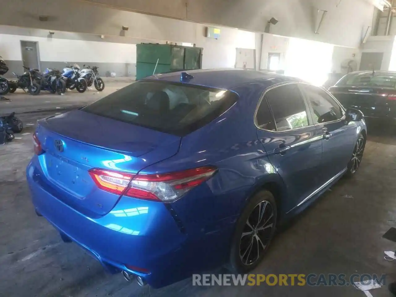 4 Photograph of a damaged car 4T1B11HKXKU229200 TOYOTA CAMRY 2019