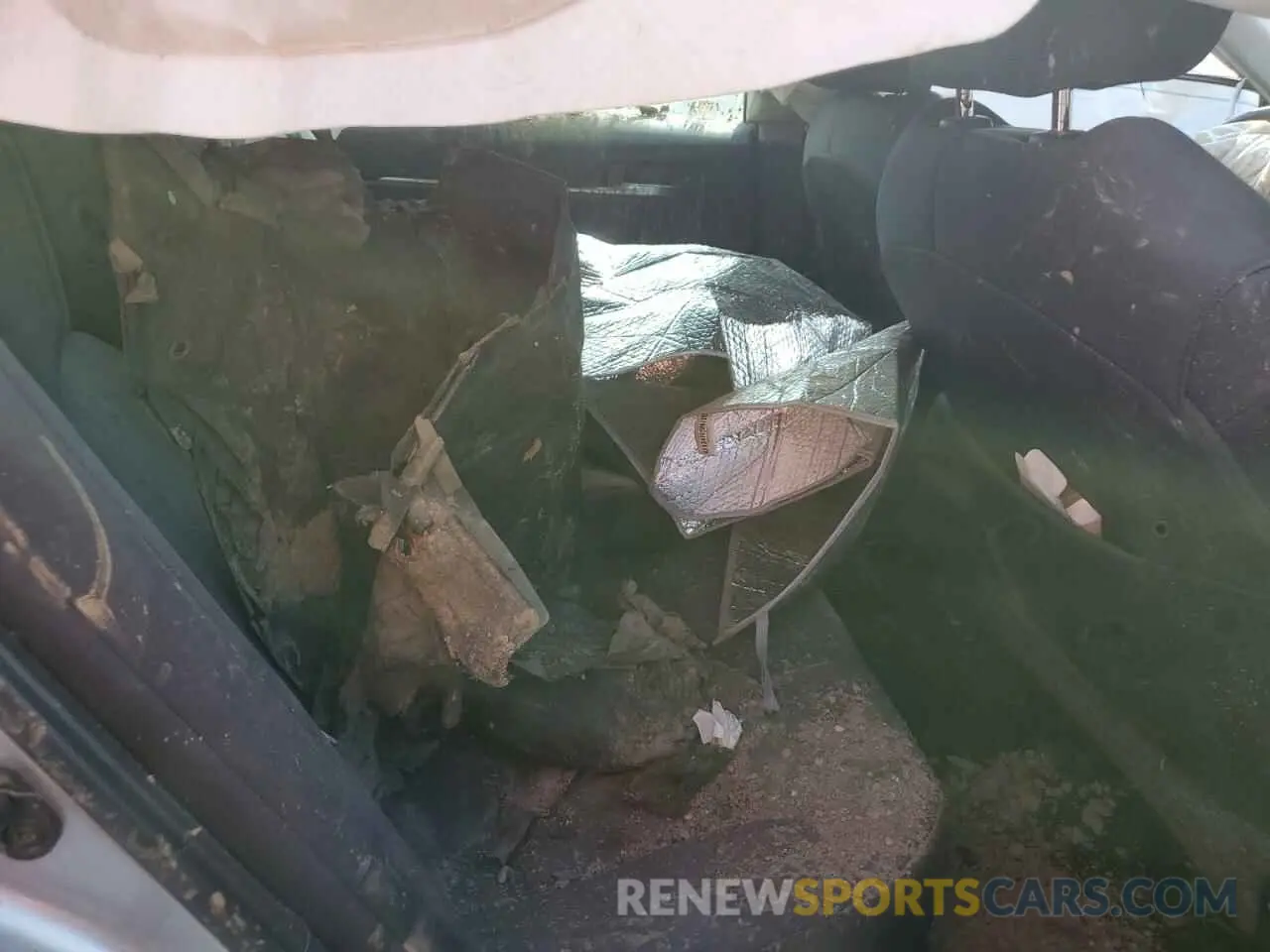 10 Photograph of a damaged car 4T1B11HKXKU230511 TOYOTA CAMRY 2019