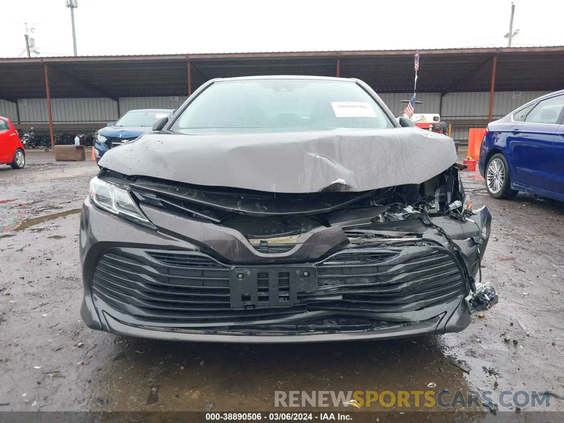 6 Photograph of a damaged car 4T1B11HKXKU232484 TOYOTA CAMRY 2019