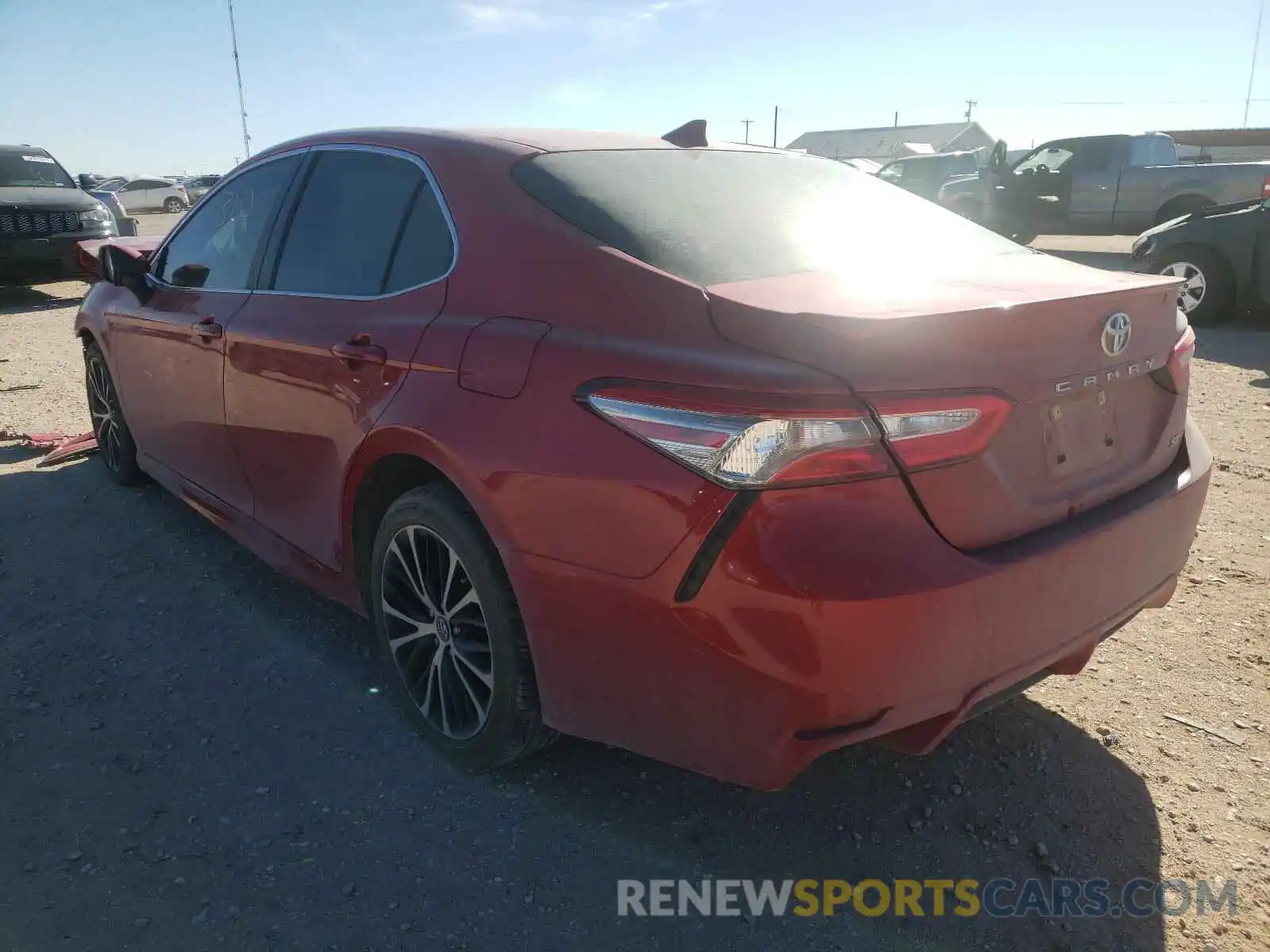 3 Photograph of a damaged car 4T1B11HKXKU232839 TOYOTA CAMRY 2019