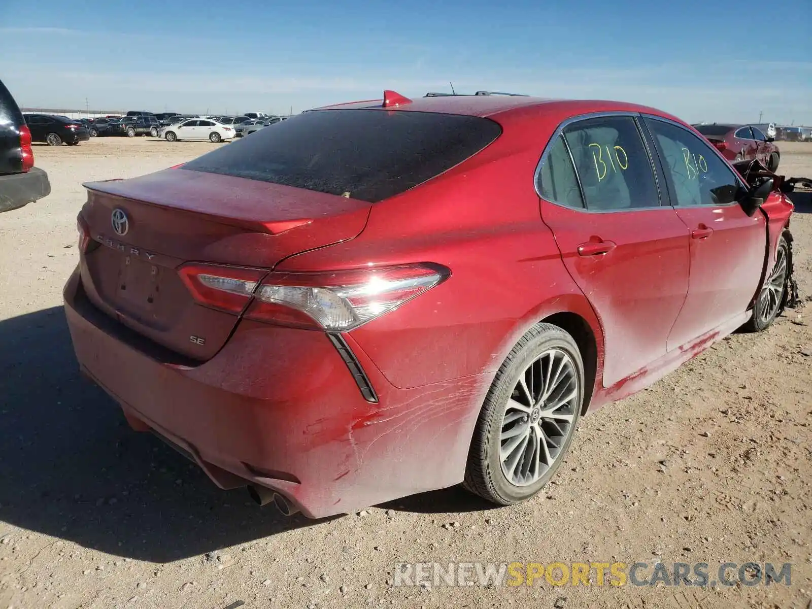 4 Photograph of a damaged car 4T1B11HKXKU232839 TOYOTA CAMRY 2019