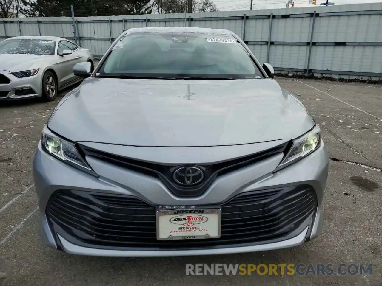 5 Photograph of a damaged car 4T1B11HKXKU233361 TOYOTA CAMRY 2019