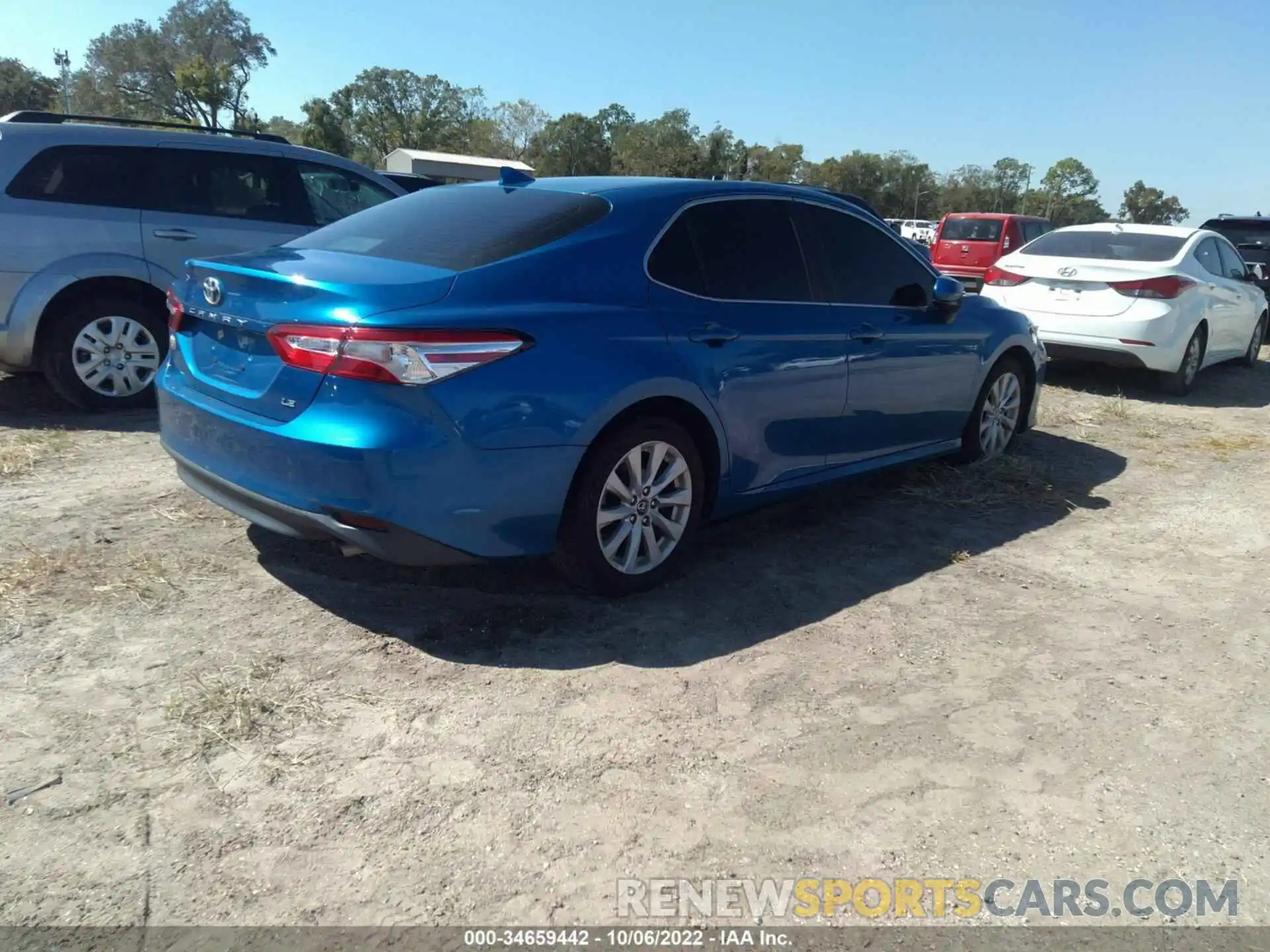 4 Photograph of a damaged car 4T1B11HKXKU234722 TOYOTA CAMRY 2019