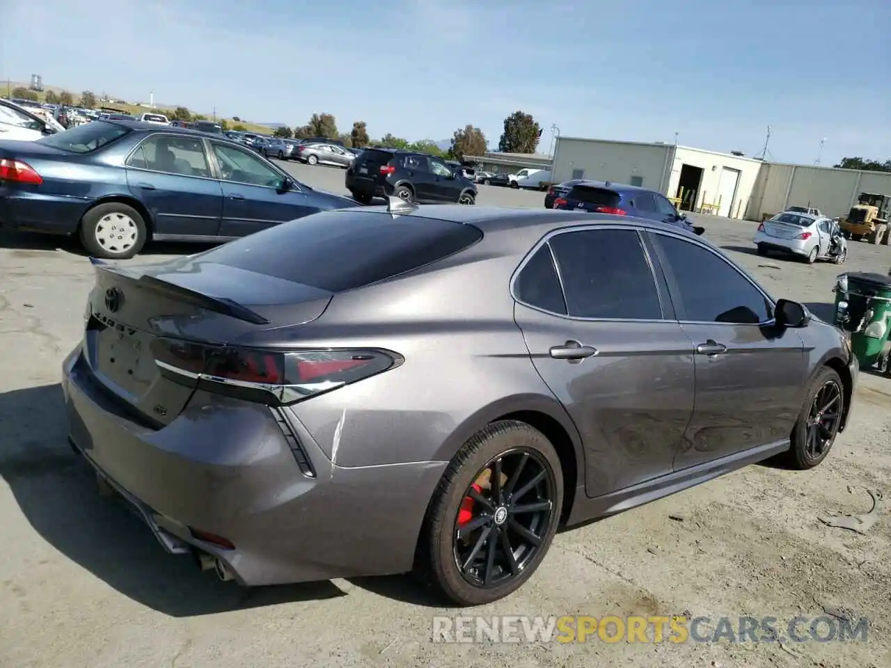 4 Photograph of a damaged car 4T1B11HKXKU234834 TOYOTA CAMRY 2019