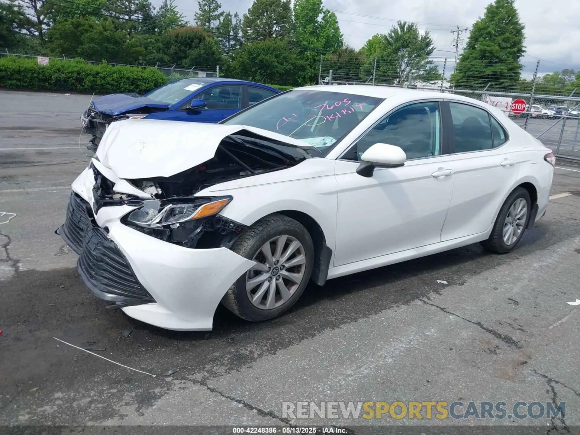 2 Photograph of a damaged car 4T1B11HKXKU237605 TOYOTA CAMRY 2019