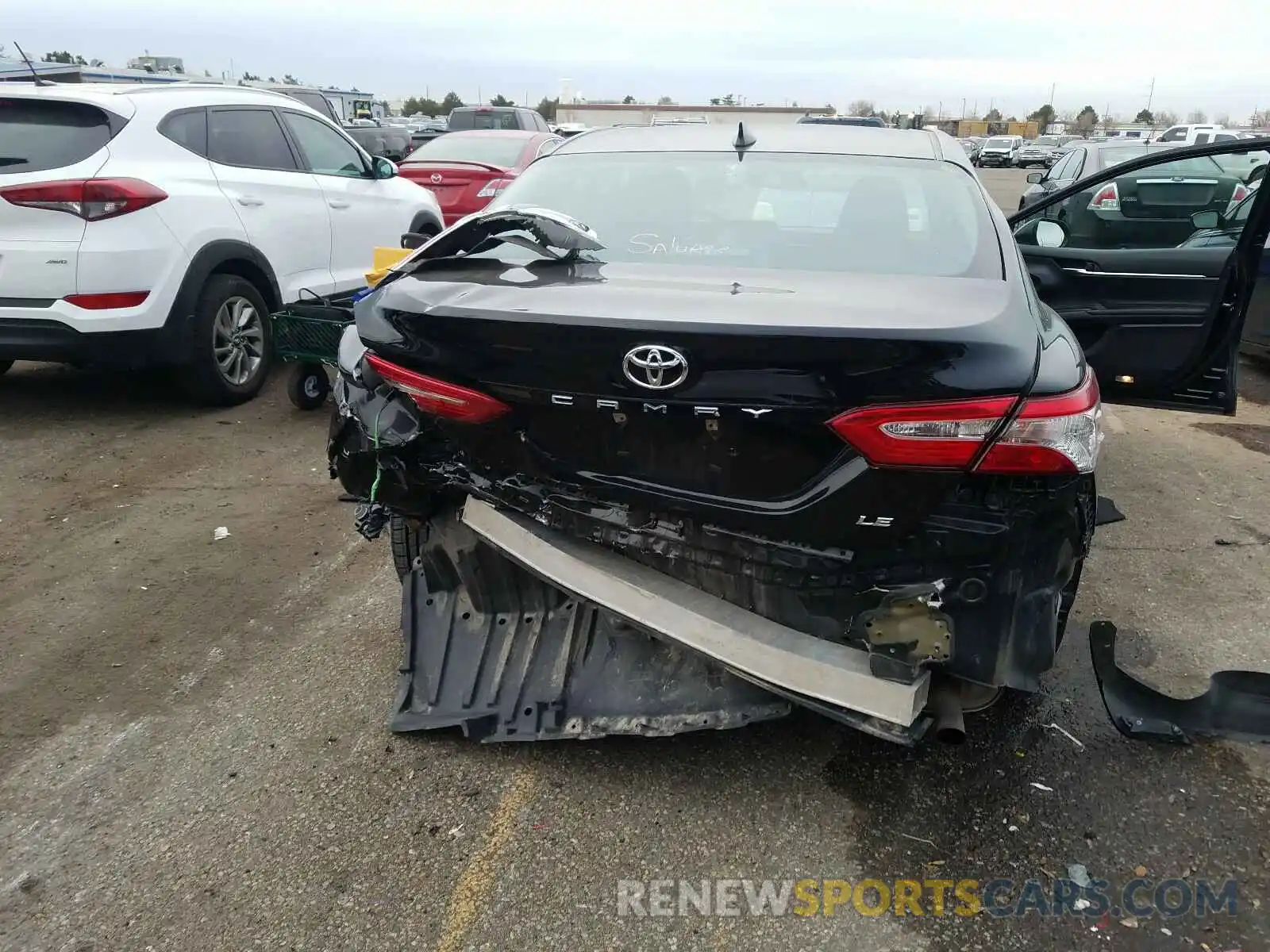 9 Photograph of a damaged car 4T1B11HKXKU239127 TOYOTA CAMRY 2019