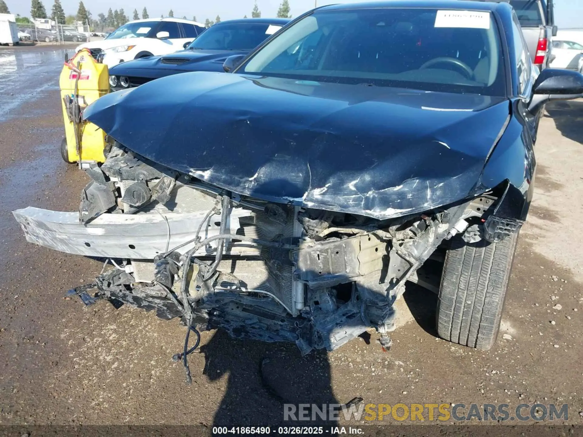 6 Photograph of a damaged car 4T1B11HKXKU239676 TOYOTA CAMRY 2019