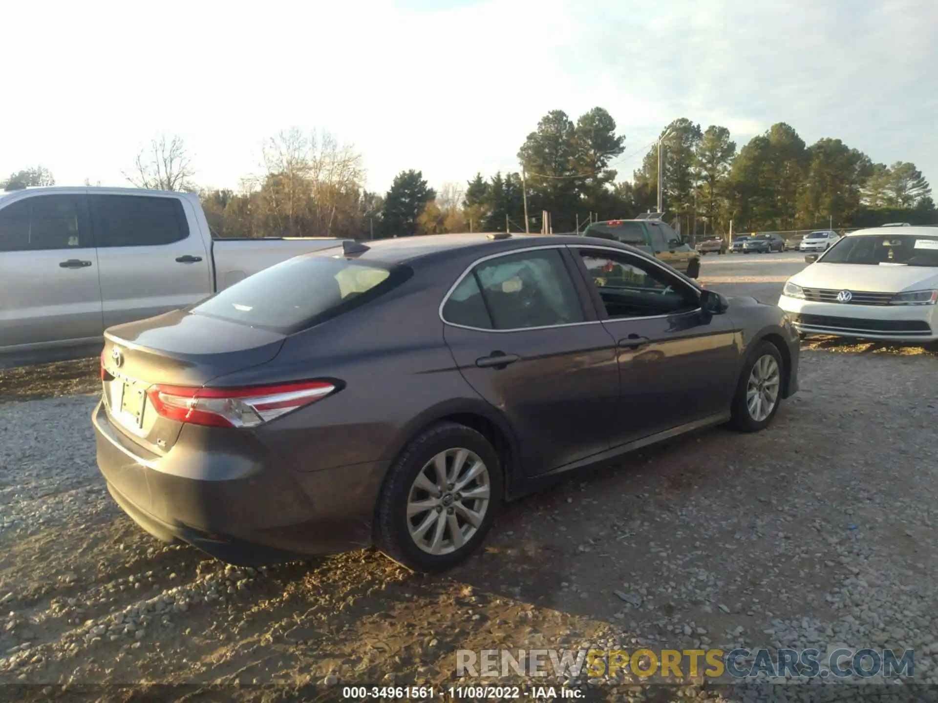 4 Photograph of a damaged car 4T1B11HKXKU240830 TOYOTA CAMRY 2019