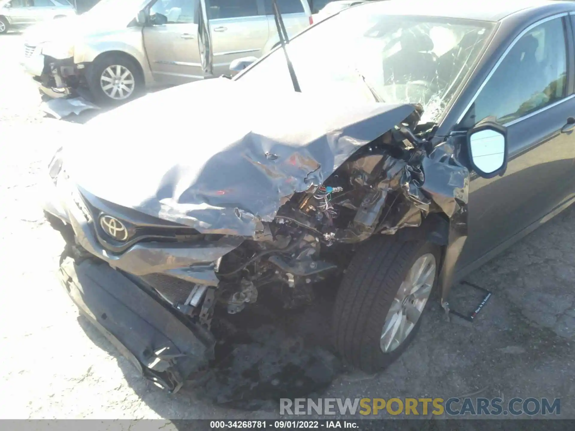 6 Photograph of a damaged car 4T1B11HKXKU242884 TOYOTA CAMRY 2019