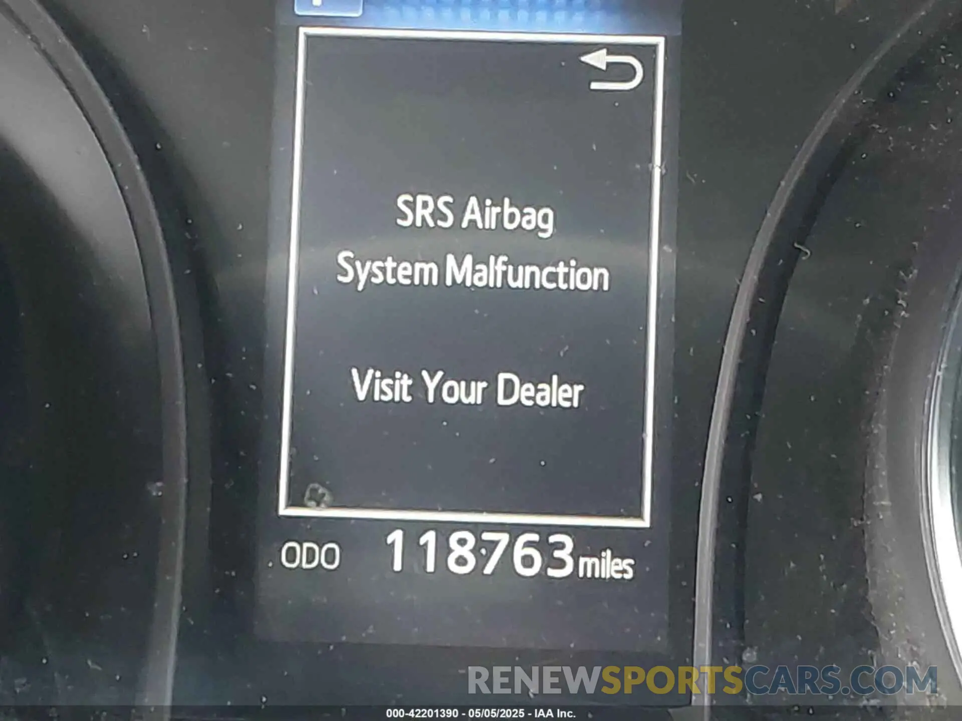 15 Photograph of a damaged car 4T1B11HKXKU243453 TOYOTA CAMRY 2019