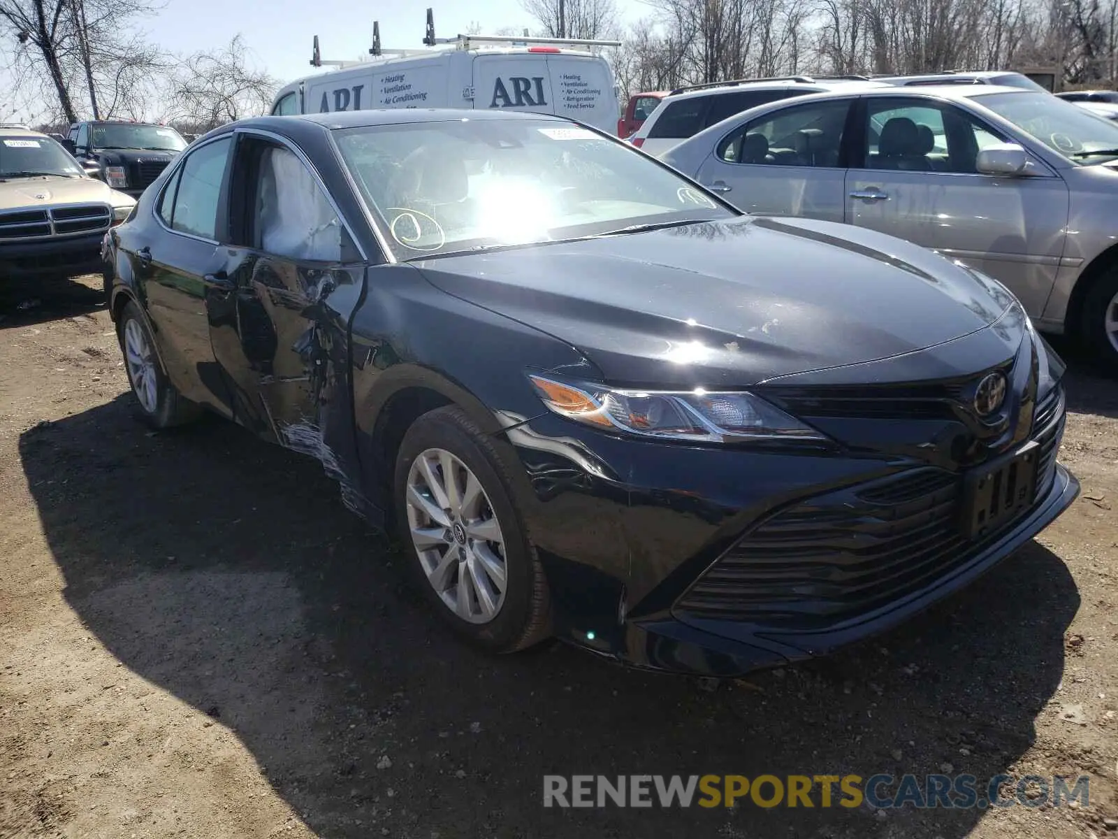 1 Photograph of a damaged car 4T1B11HKXKU244537 TOYOTA CAMRY 2019
