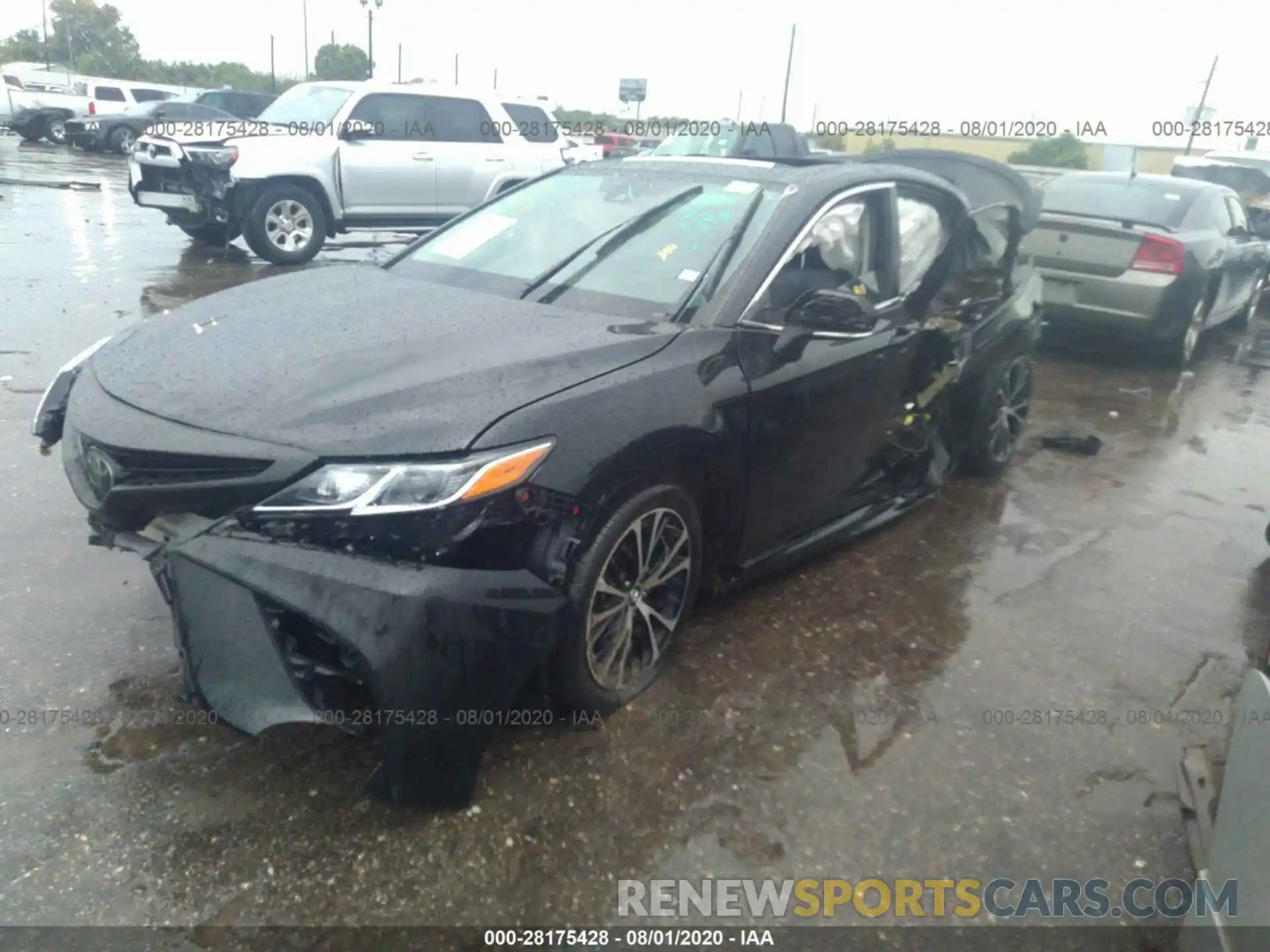 2 Photograph of a damaged car 4T1B11HKXKU245381 TOYOTA CAMRY 2019