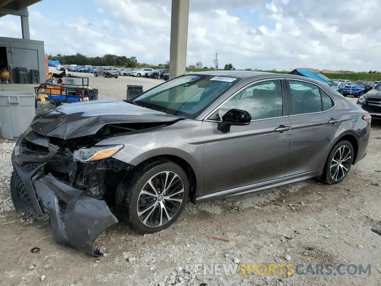1 Photograph of a damaged car 4T1B11HKXKU245428 TOYOTA CAMRY 2019