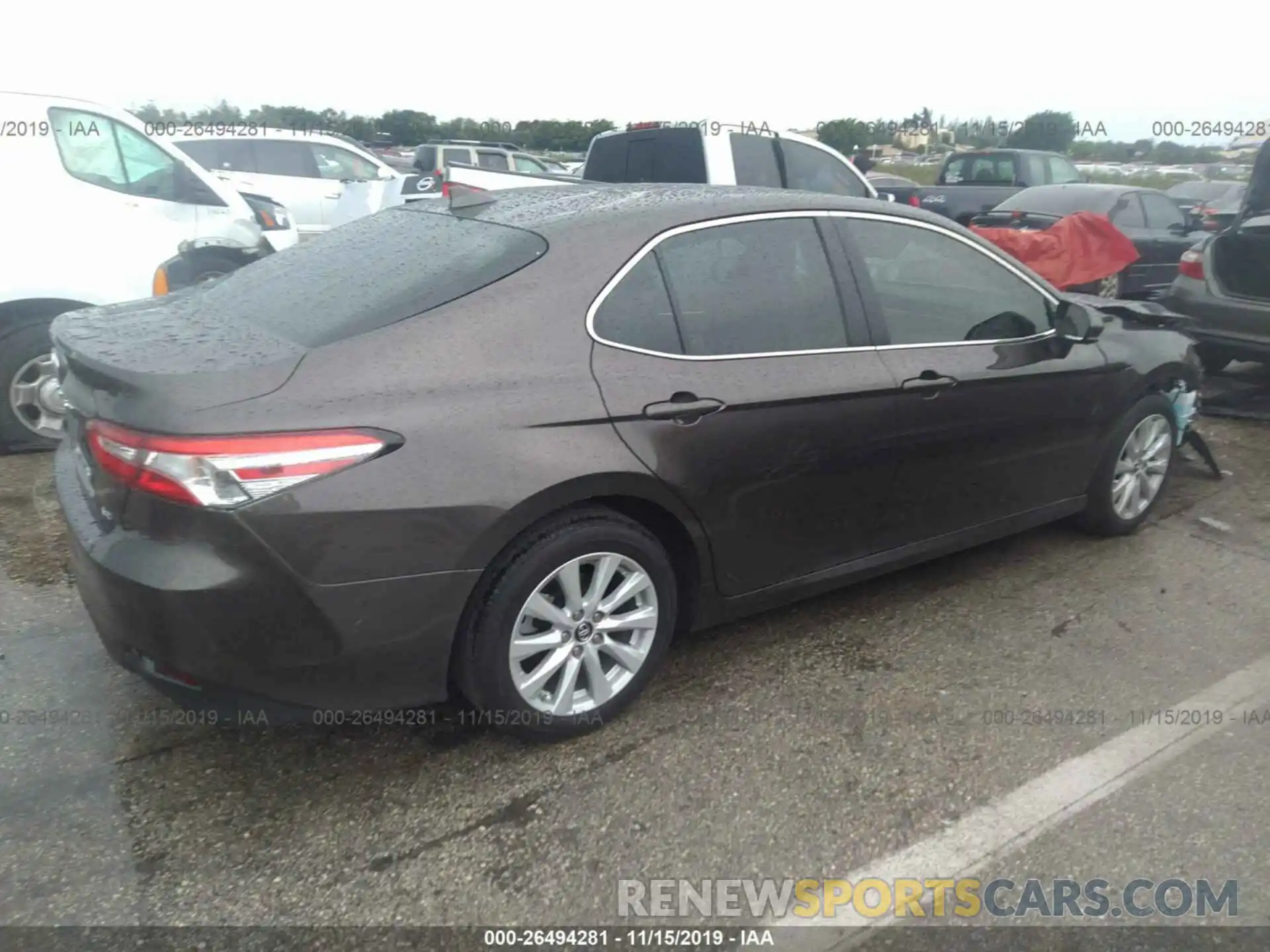 4 Photograph of a damaged car 4T1B11HKXKU245526 TOYOTA CAMRY 2019