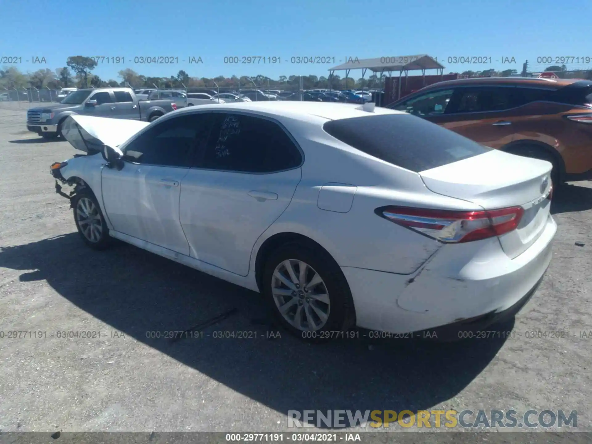 3 Photograph of a damaged car 4T1B11HKXKU248121 TOYOTA CAMRY 2019