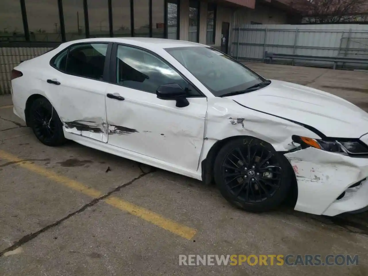 9 Photograph of a damaged car 4T1B11HKXKU249950 TOYOTA CAMRY 2019