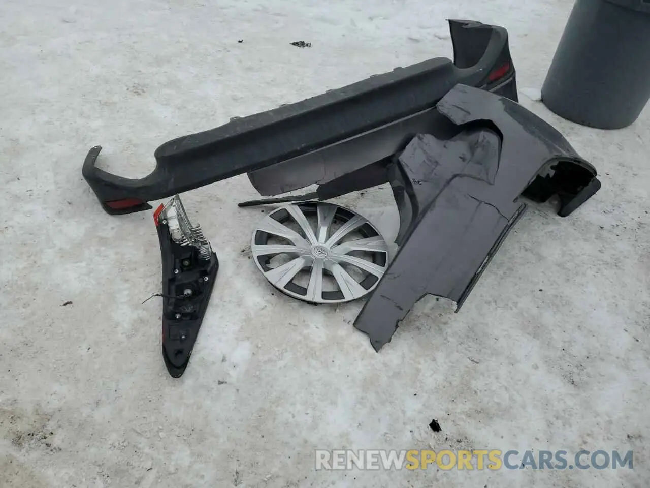 12 Photograph of a damaged car 4T1B11HKXKU250516 TOYOTA CAMRY 2019