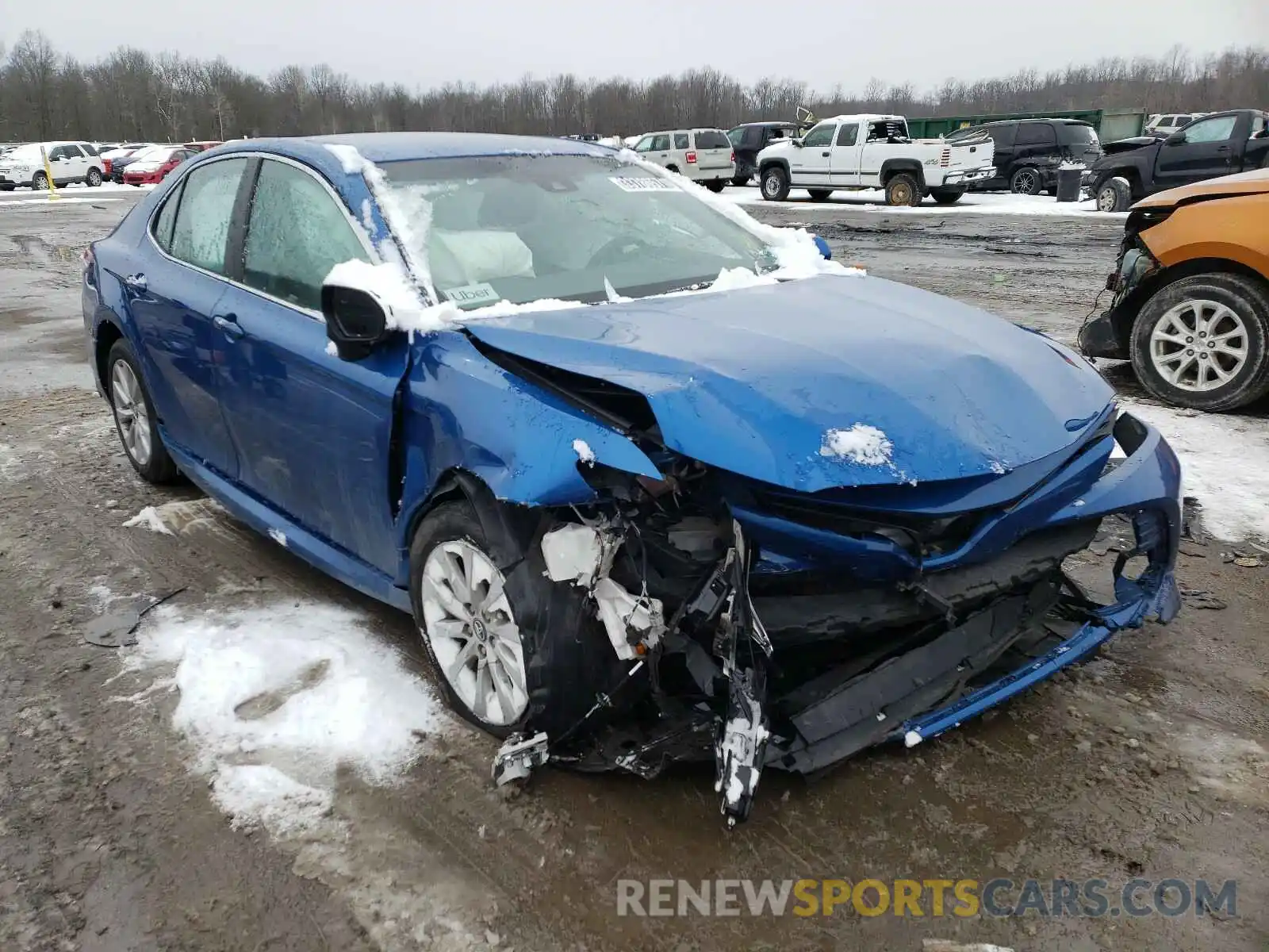 1 Photograph of a damaged car 4T1B11HKXKU255831 TOYOTA CAMRY 2019