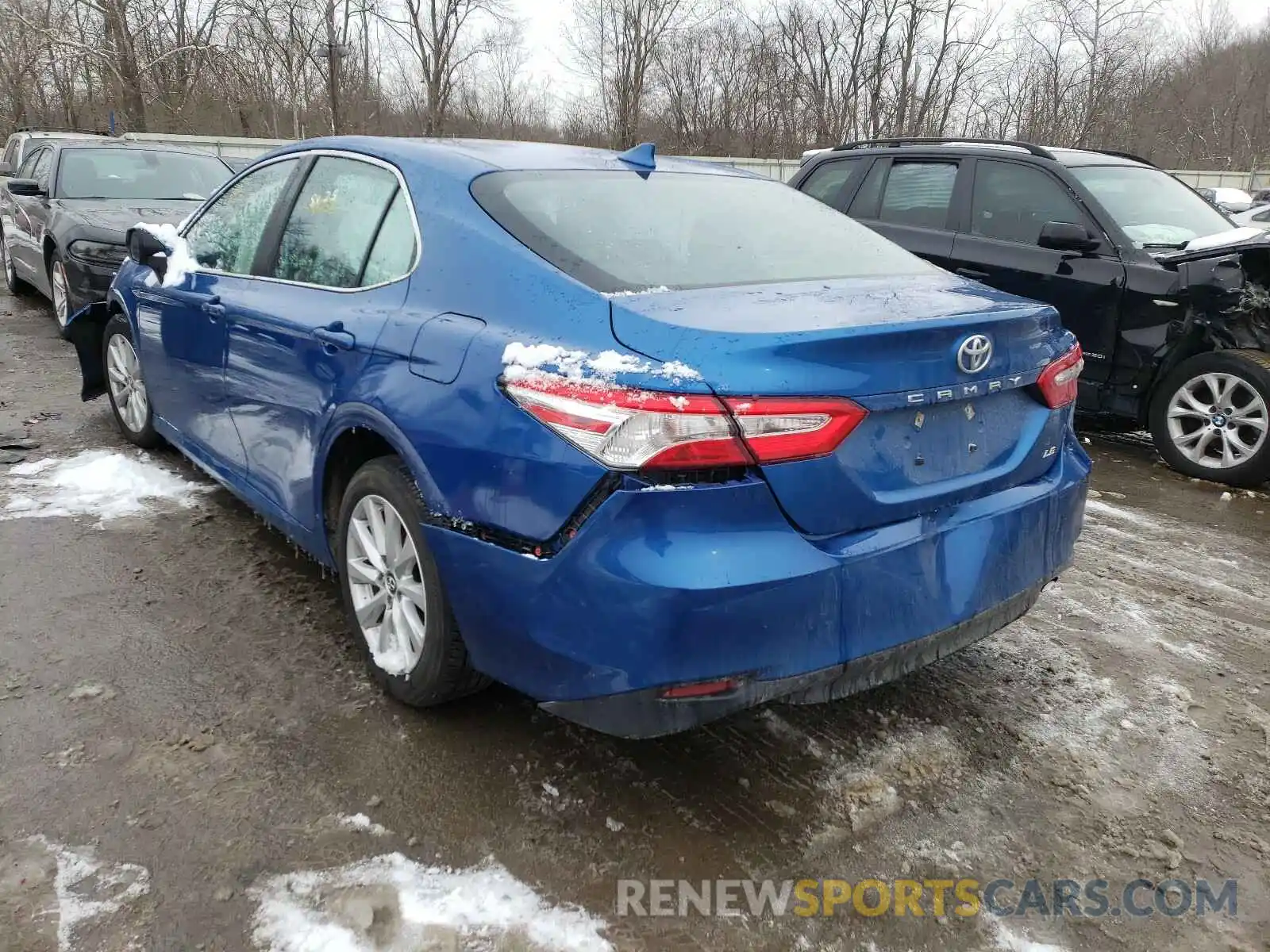 3 Photograph of a damaged car 4T1B11HKXKU255831 TOYOTA CAMRY 2019