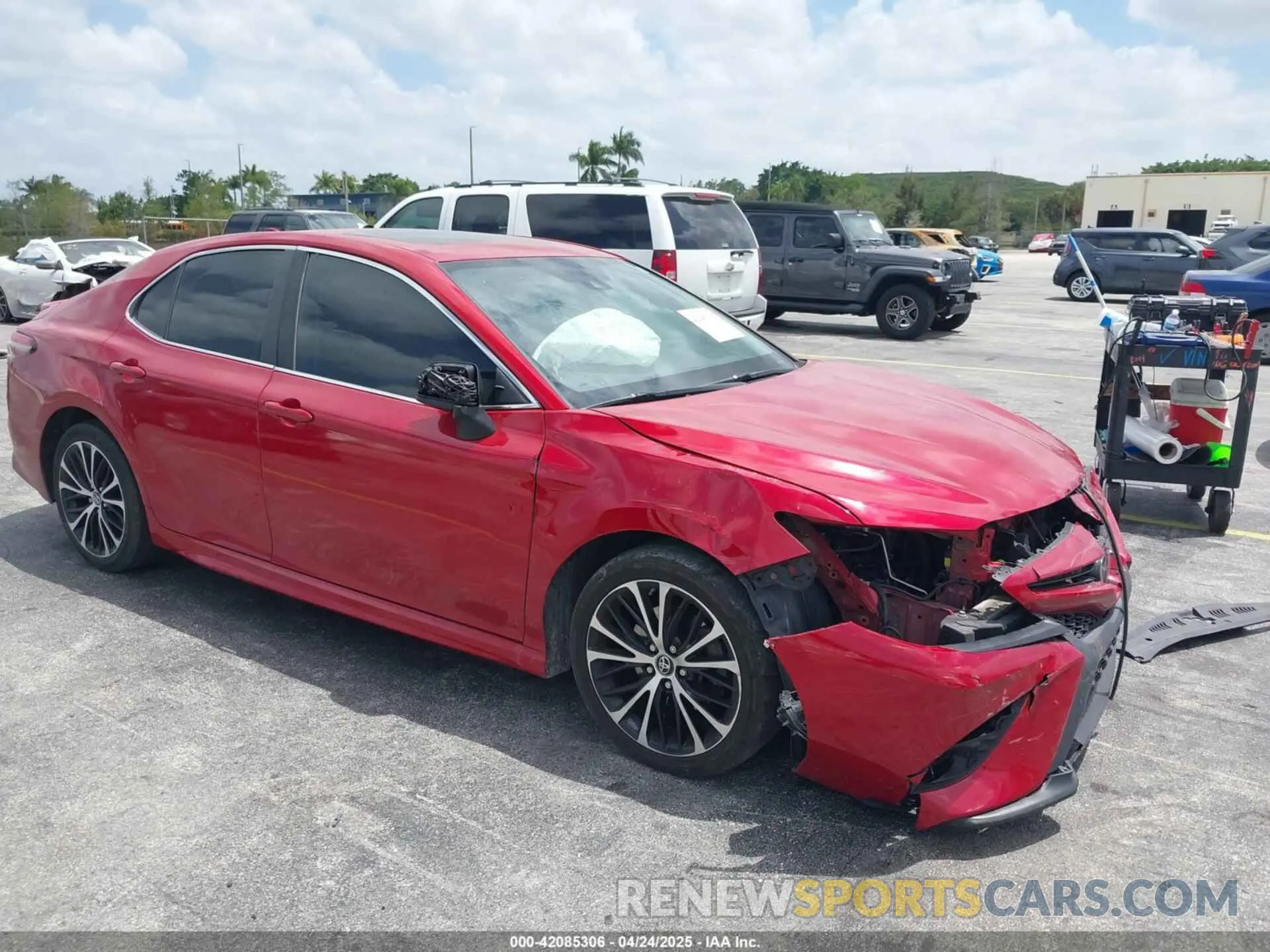 1 Photograph of a damaged car 4T1B11HKXKU259202 TOYOTA CAMRY 2019