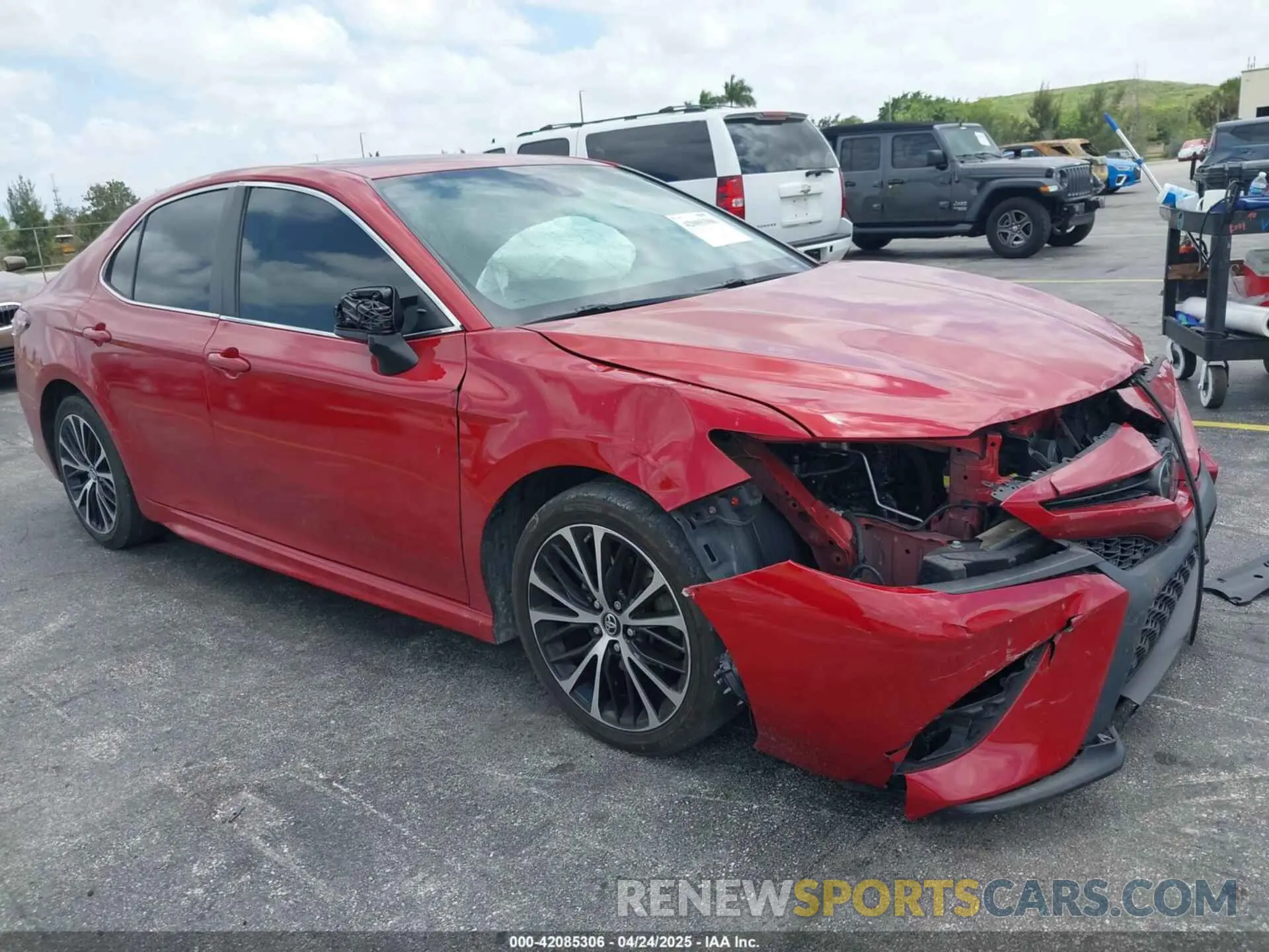 6 Photograph of a damaged car 4T1B11HKXKU259202 TOYOTA CAMRY 2019