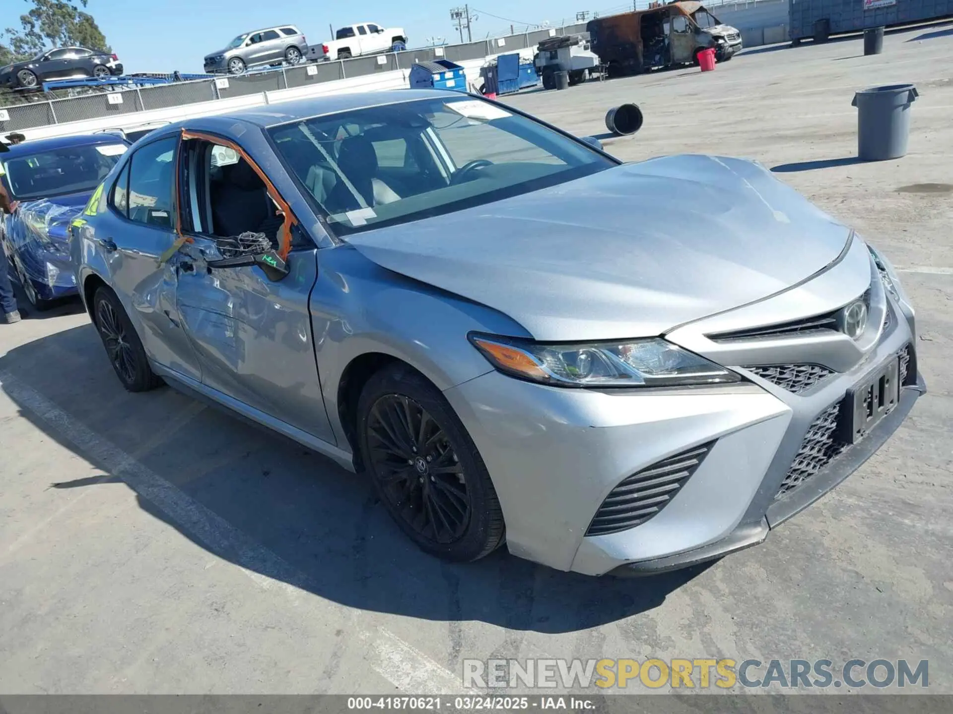 1 Photograph of a damaged car 4T1B11HKXKU259233 TOYOTA CAMRY 2019