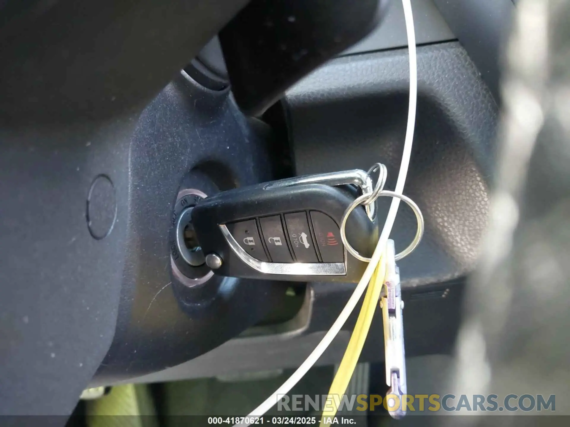 11 Photograph of a damaged car 4T1B11HKXKU259233 TOYOTA CAMRY 2019