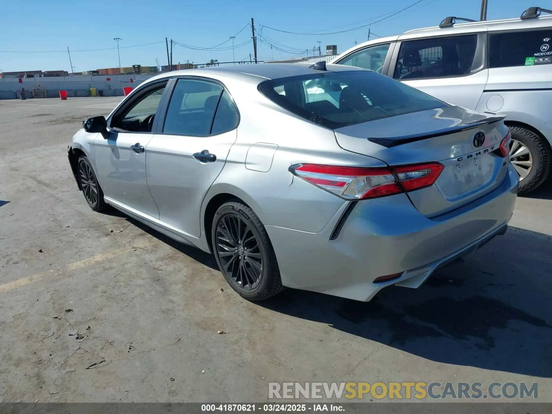 3 Photograph of a damaged car 4T1B11HKXKU259233 TOYOTA CAMRY 2019