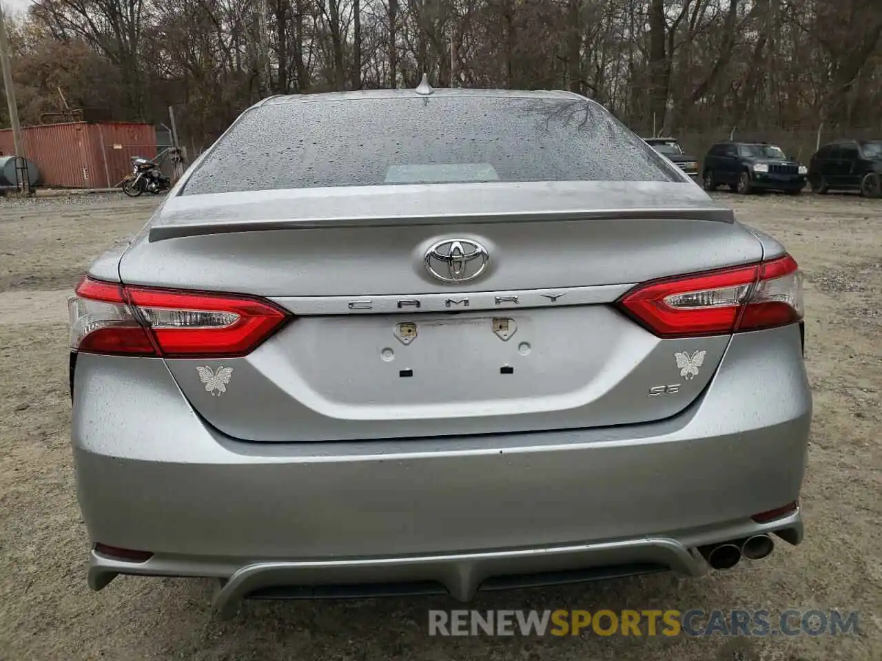 6 Photograph of a damaged car 4T1B11HKXKU259541 TOYOTA CAMRY 2019