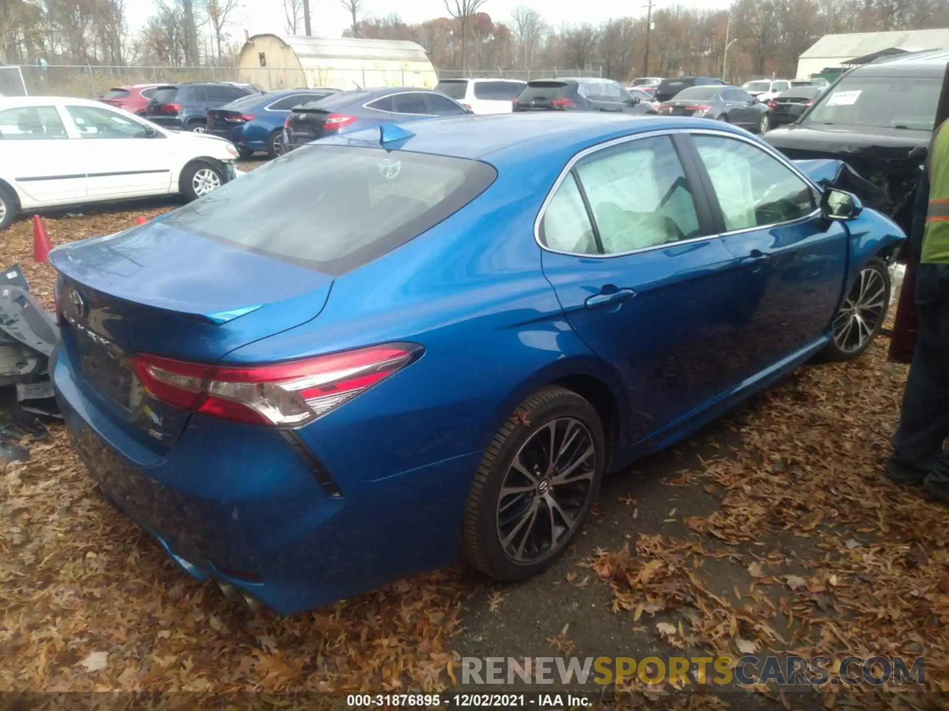 4 Photograph of a damaged car 4T1B11HKXKU260656 TOYOTA CAMRY 2019