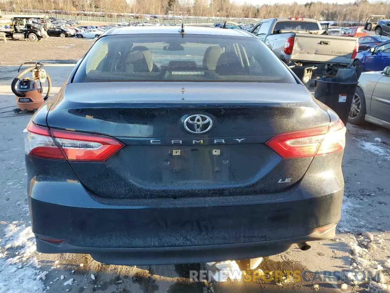 6 Photograph of a damaged car 4T1B11HKXKU260852 TOYOTA CAMRY 2019
