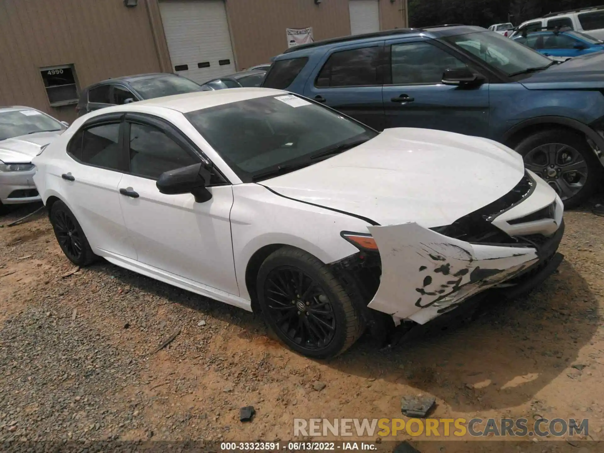 1 Photograph of a damaged car 4T1B11HKXKU264979 TOYOTA CAMRY 2019