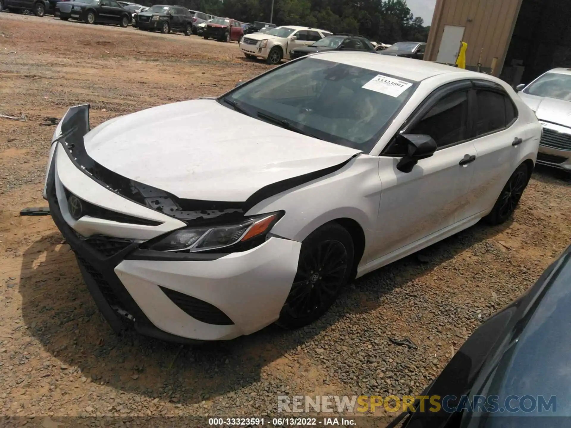 2 Photograph of a damaged car 4T1B11HKXKU264979 TOYOTA CAMRY 2019