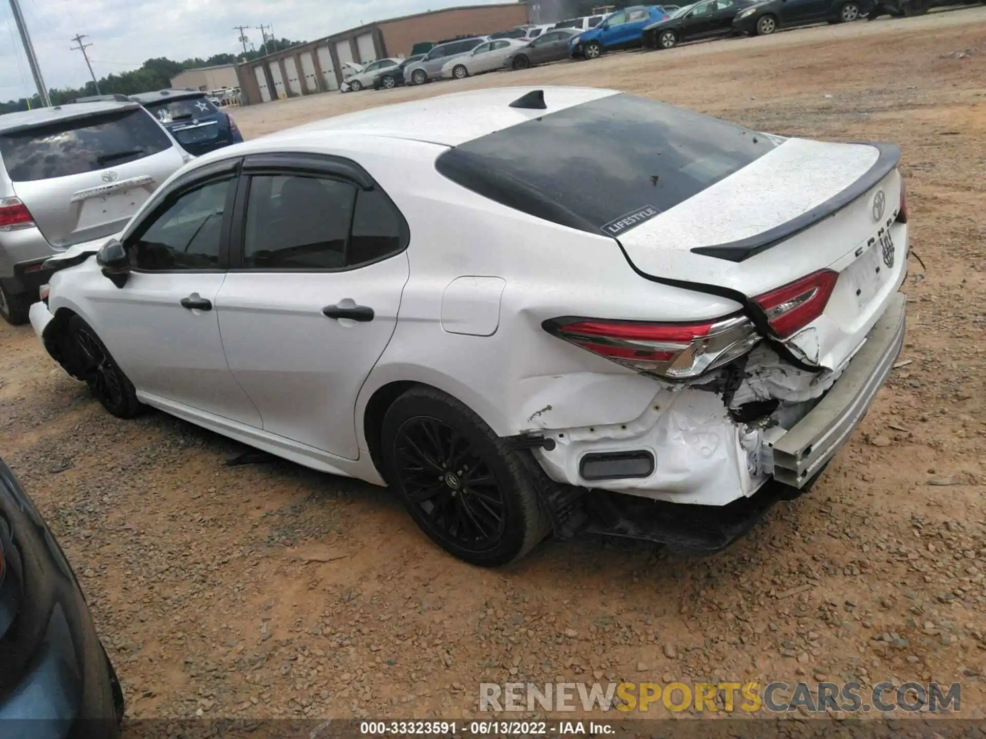 3 Photograph of a damaged car 4T1B11HKXKU264979 TOYOTA CAMRY 2019