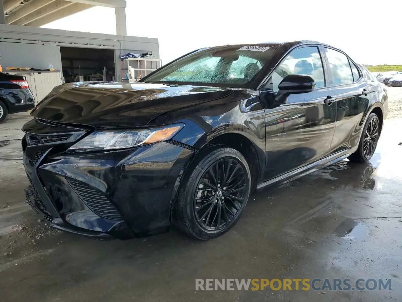 1 Photograph of a damaged car 4T1B11HKXKU267297 TOYOTA CAMRY 2019