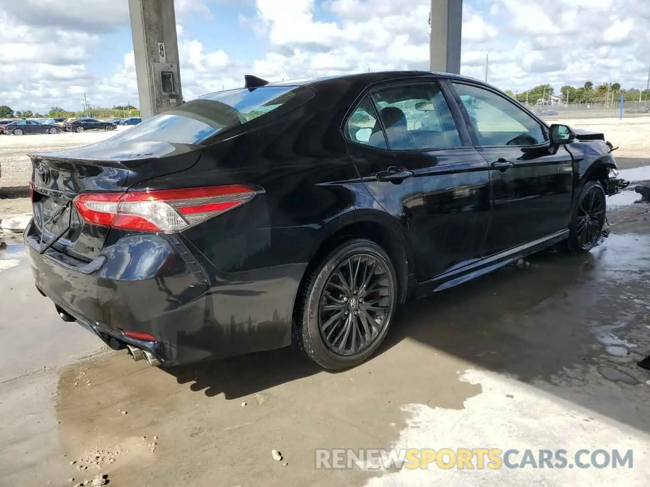 3 Photograph of a damaged car 4T1B11HKXKU267297 TOYOTA CAMRY 2019