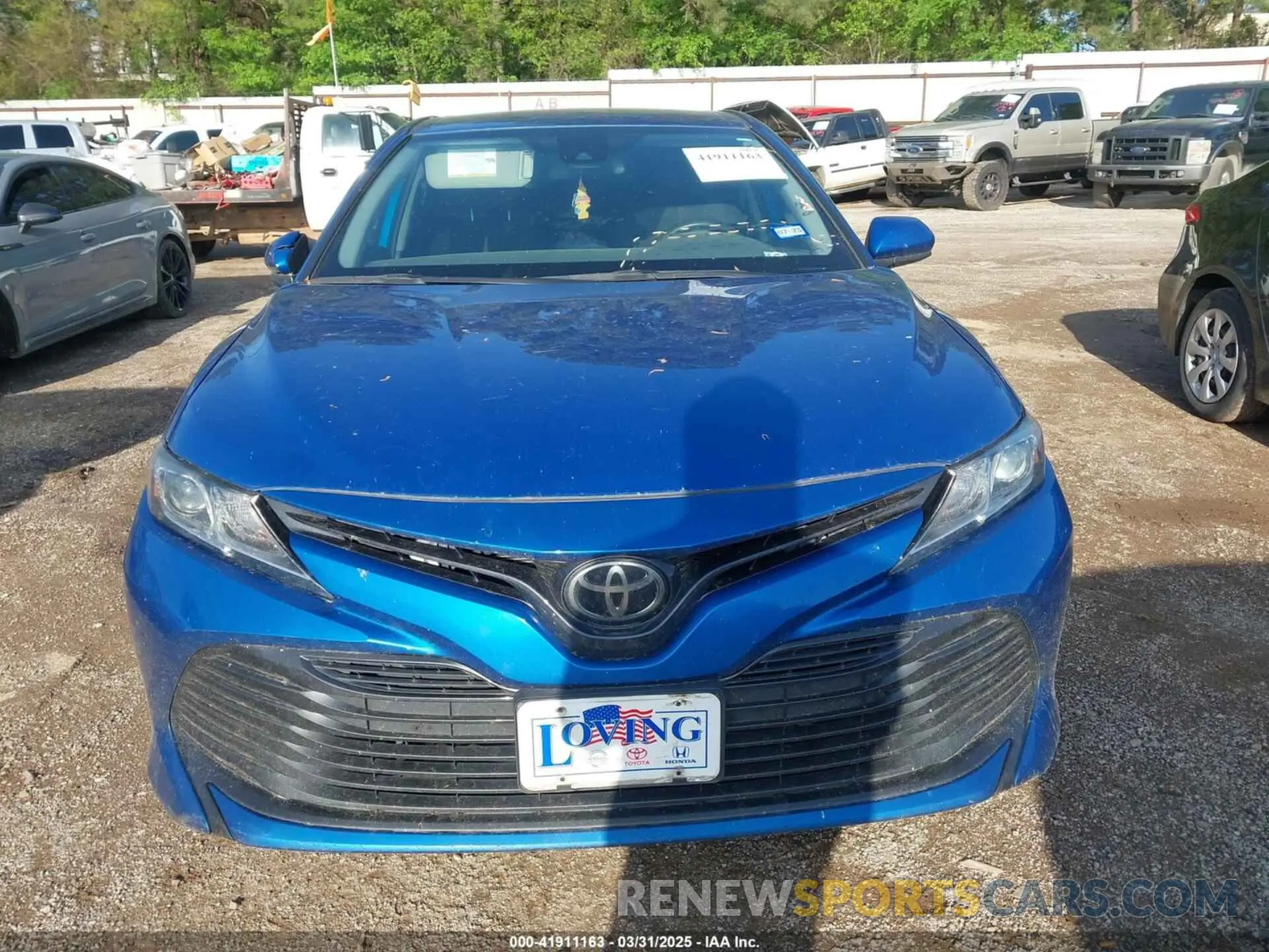 12 Photograph of a damaged car 4T1B11HKXKU268837 TOYOTA CAMRY 2019