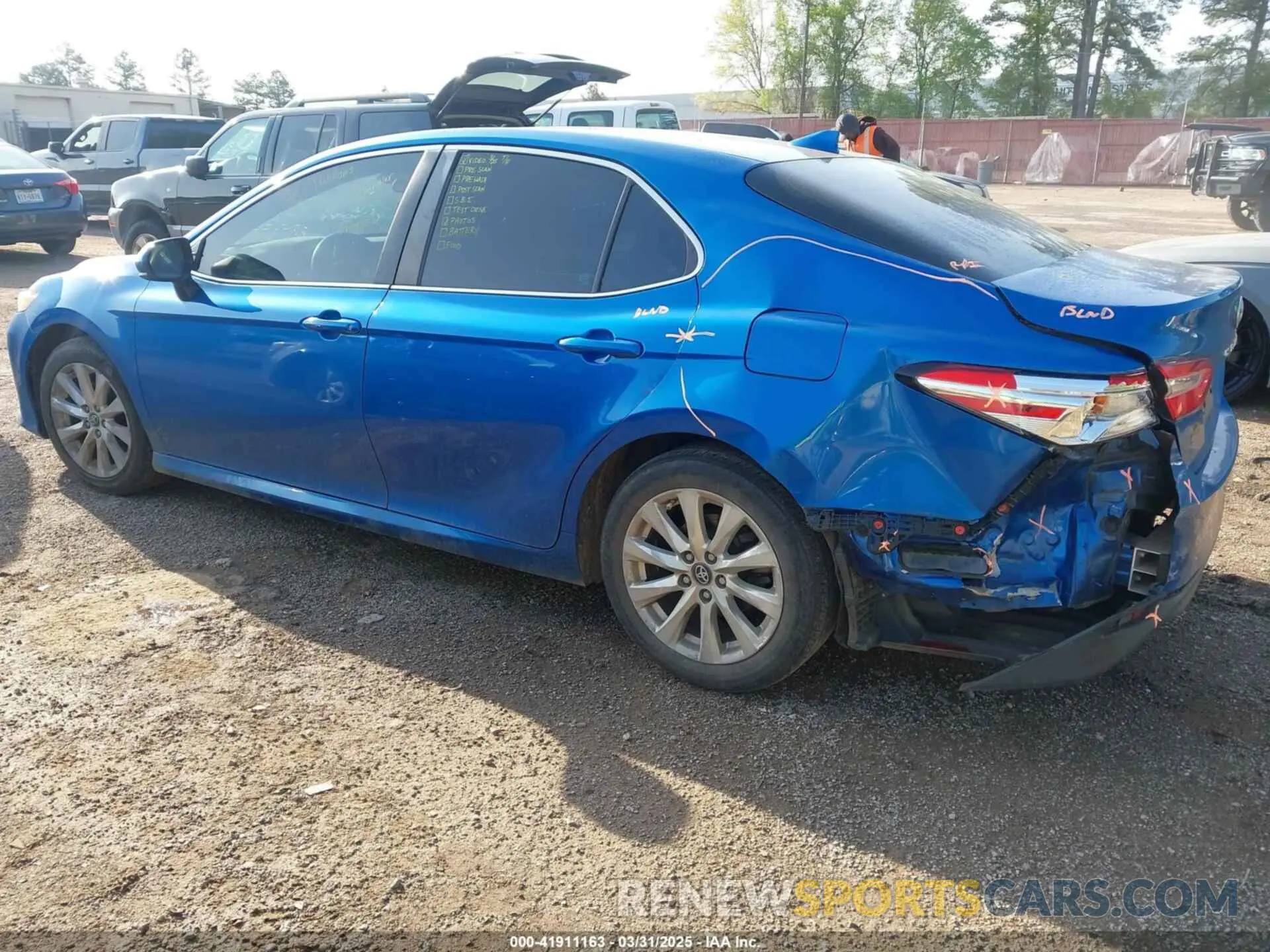 3 Photograph of a damaged car 4T1B11HKXKU268837 TOYOTA CAMRY 2019