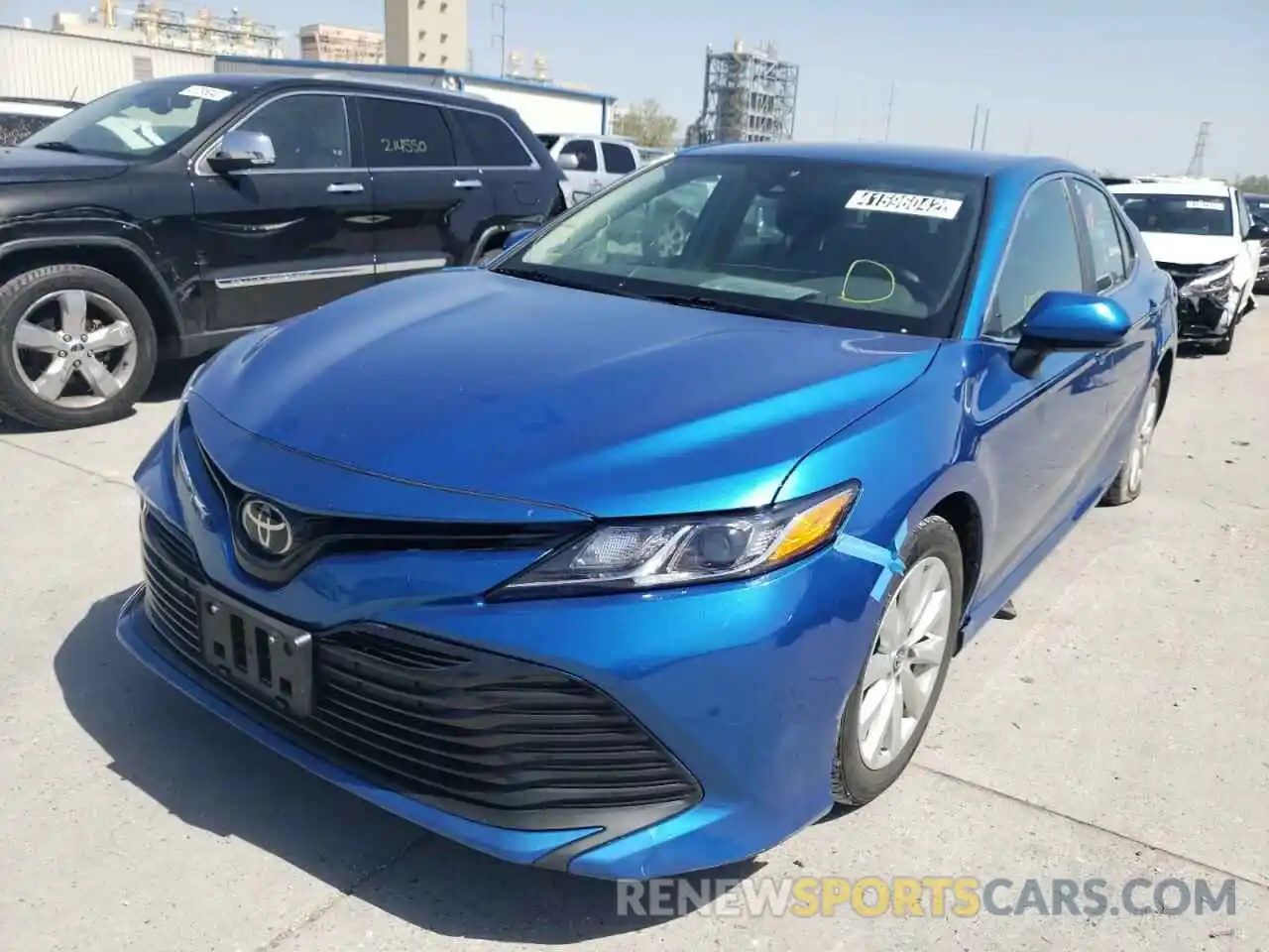 2 Photograph of a damaged car 4T1B11HKXKU269051 TOYOTA CAMRY 2019