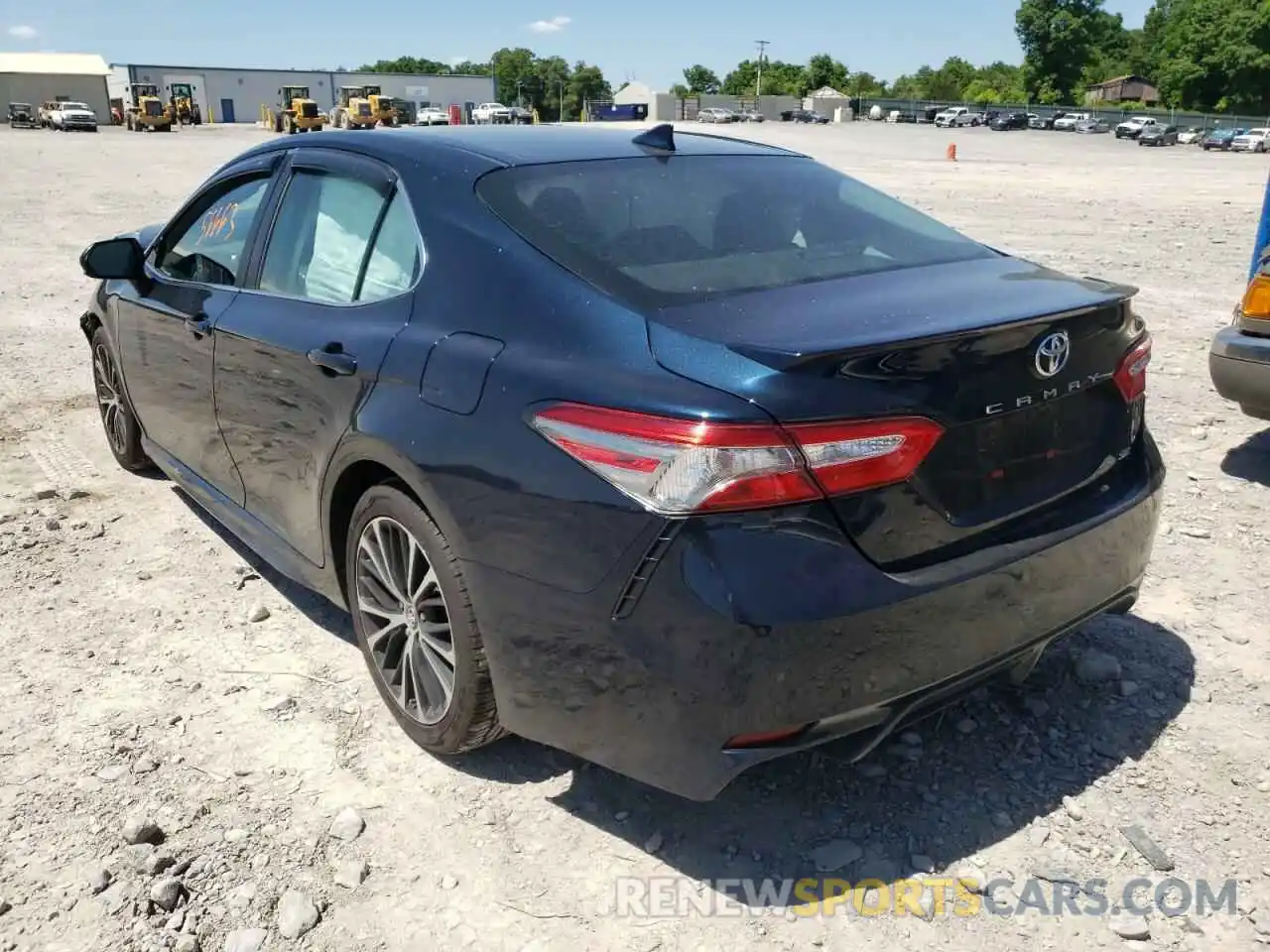 3 Photograph of a damaged car 4T1B11HKXKU269194 TOYOTA CAMRY 2019