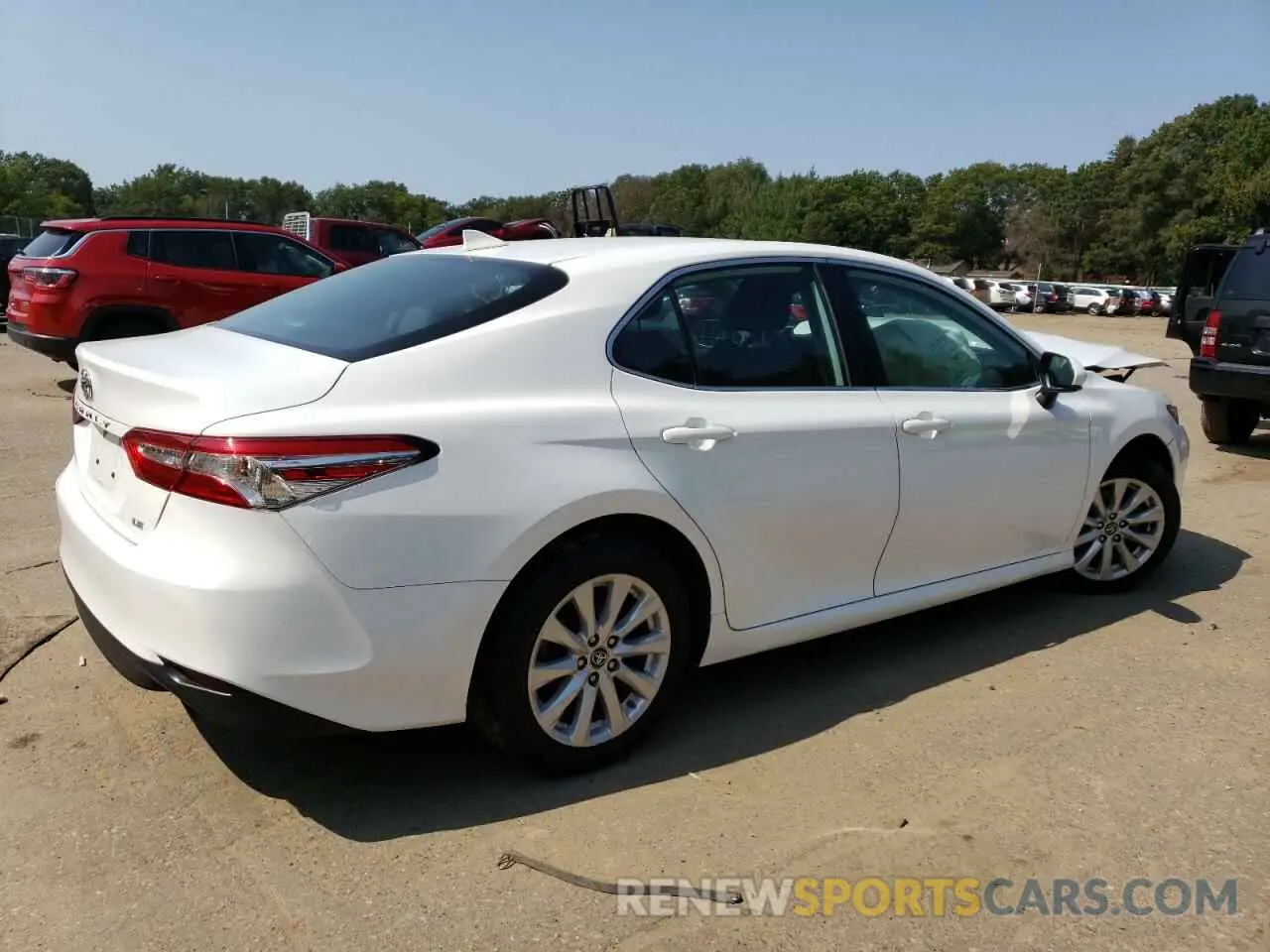 3 Photograph of a damaged car 4T1B11HKXKU270197 TOYOTA CAMRY 2019