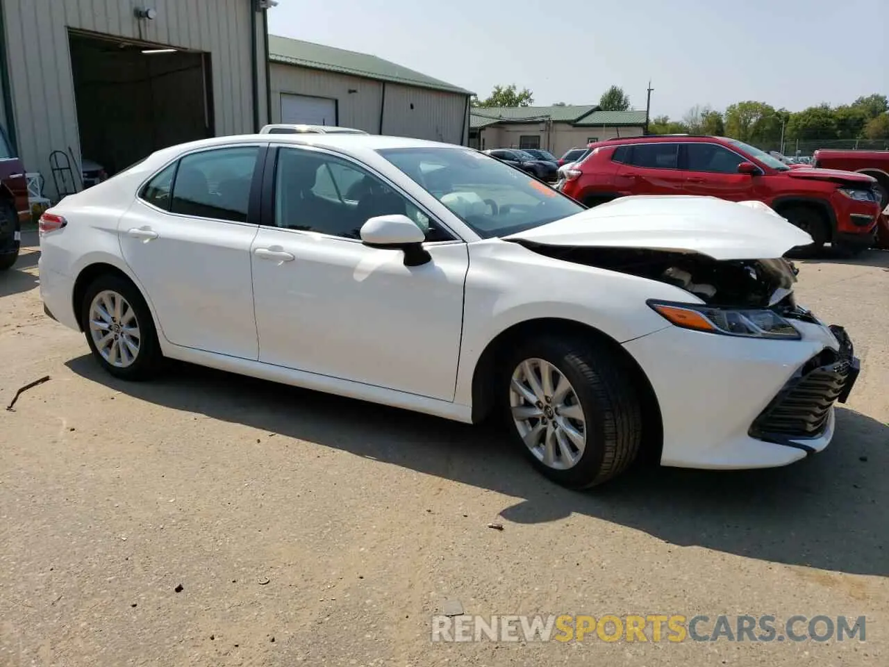4 Photograph of a damaged car 4T1B11HKXKU270197 TOYOTA CAMRY 2019