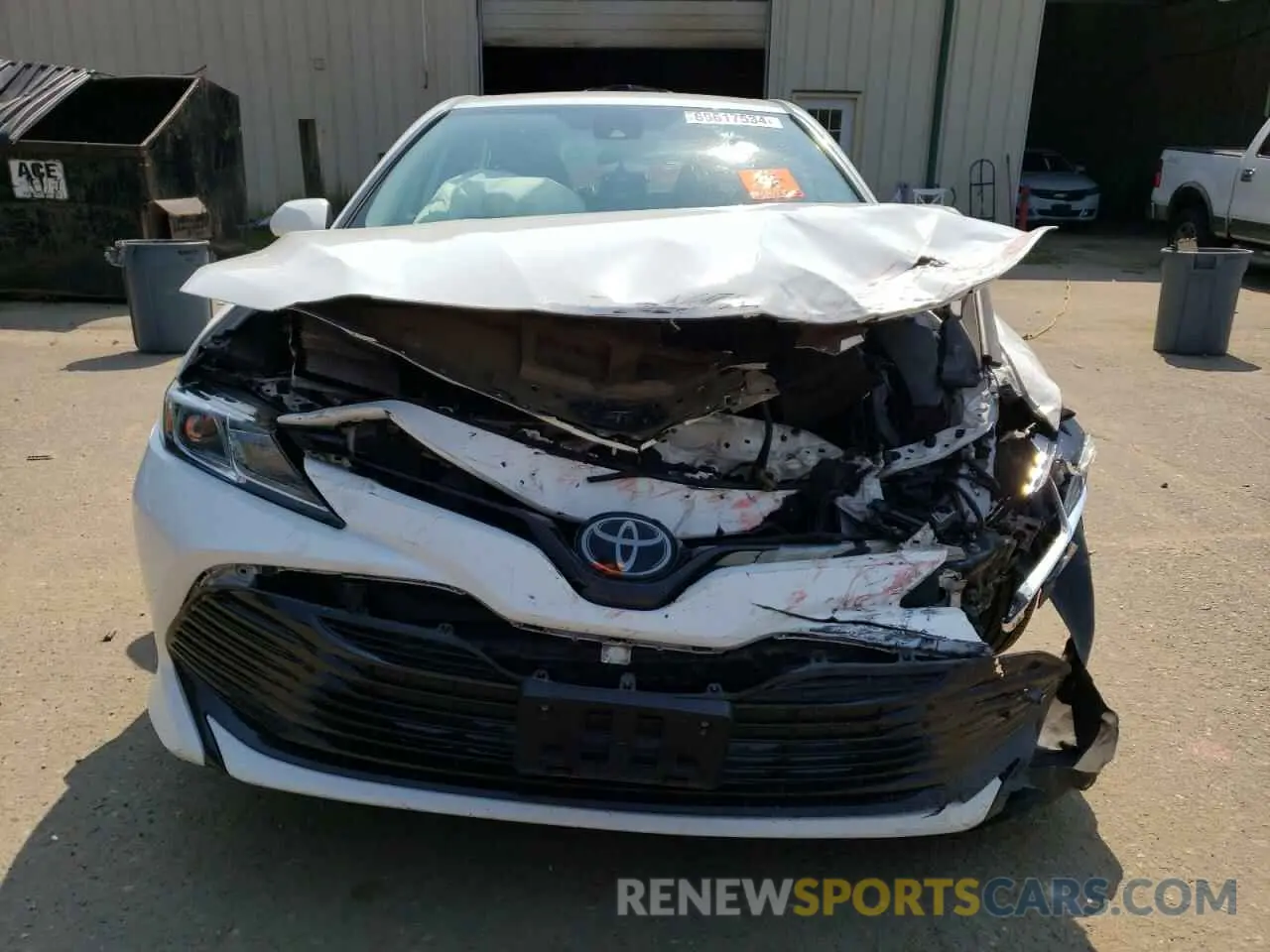 5 Photograph of a damaged car 4T1B11HKXKU270197 TOYOTA CAMRY 2019