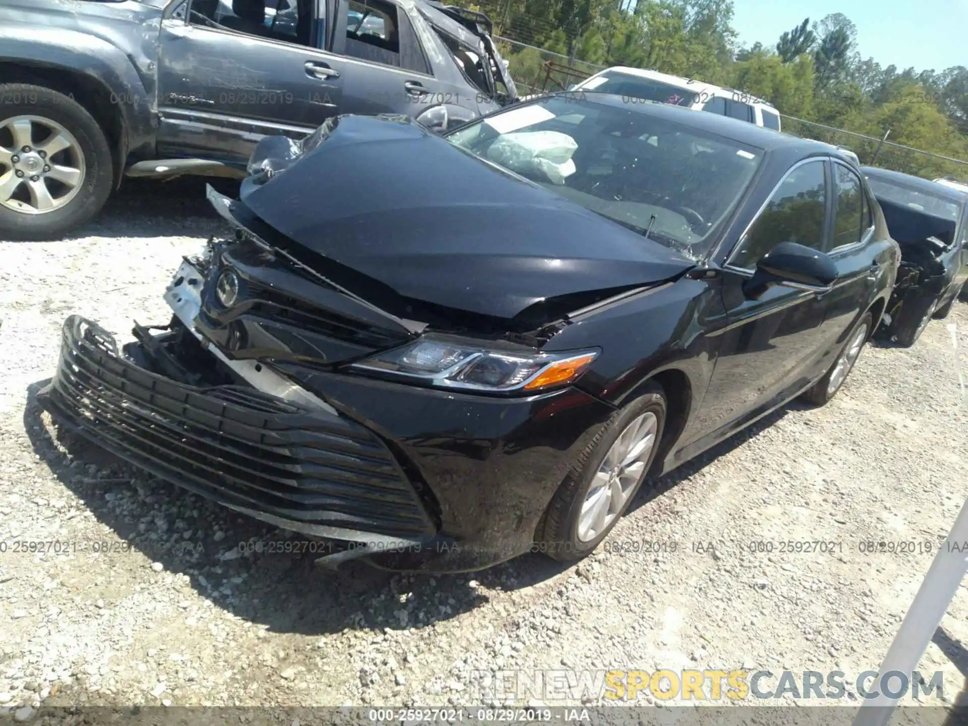 2 Photograph of a damaged car 4T1B11HKXKU270216 TOYOTA CAMRY 2019